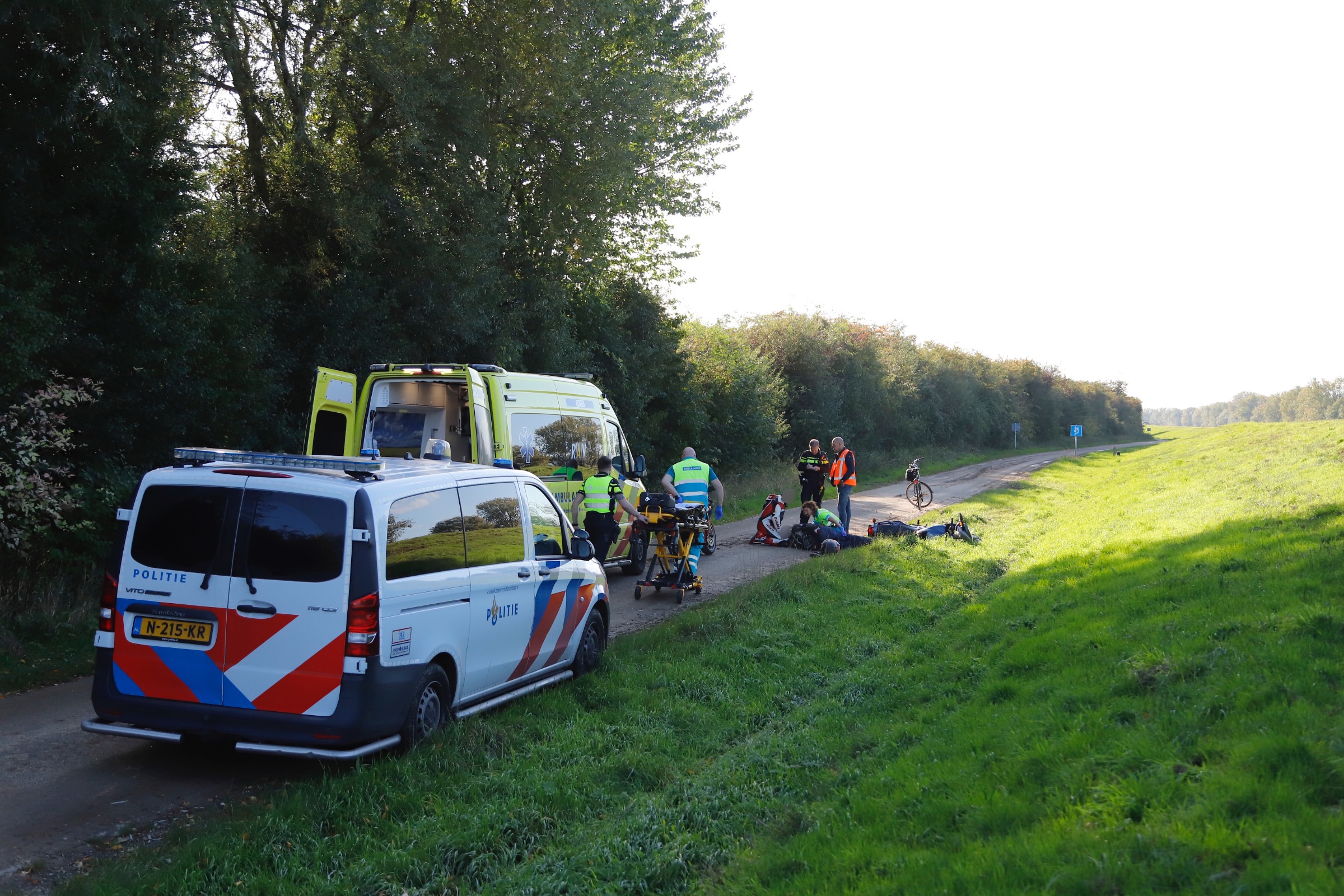 Motorrijder Raakt Gewond Na Val Door Modder Op De Weg 112Brabant