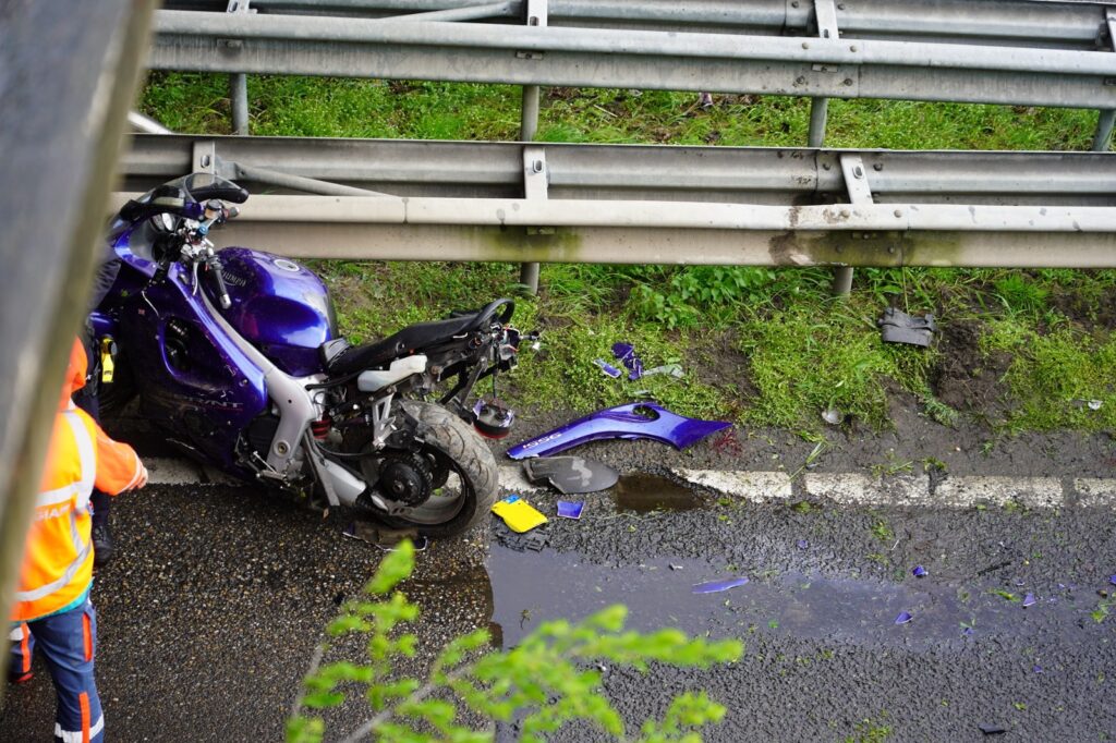 Motorrijder Ernstig Gewond Na Val Van Viaduct Brabant