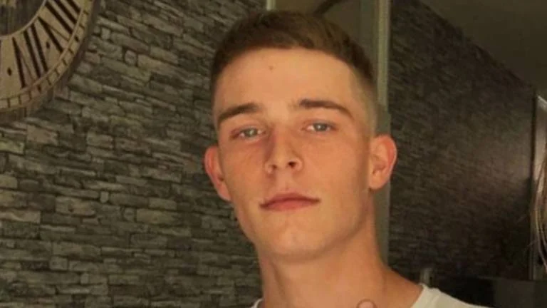 Urgente vermissing: 20-jarige Dyshento Kramer vermist na feestje