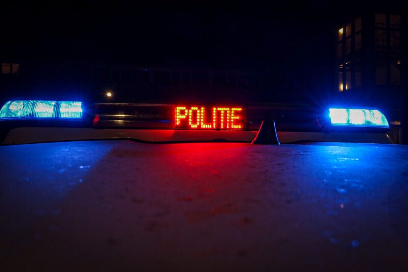 36-jarige man rijdt in op agent in Tilburg