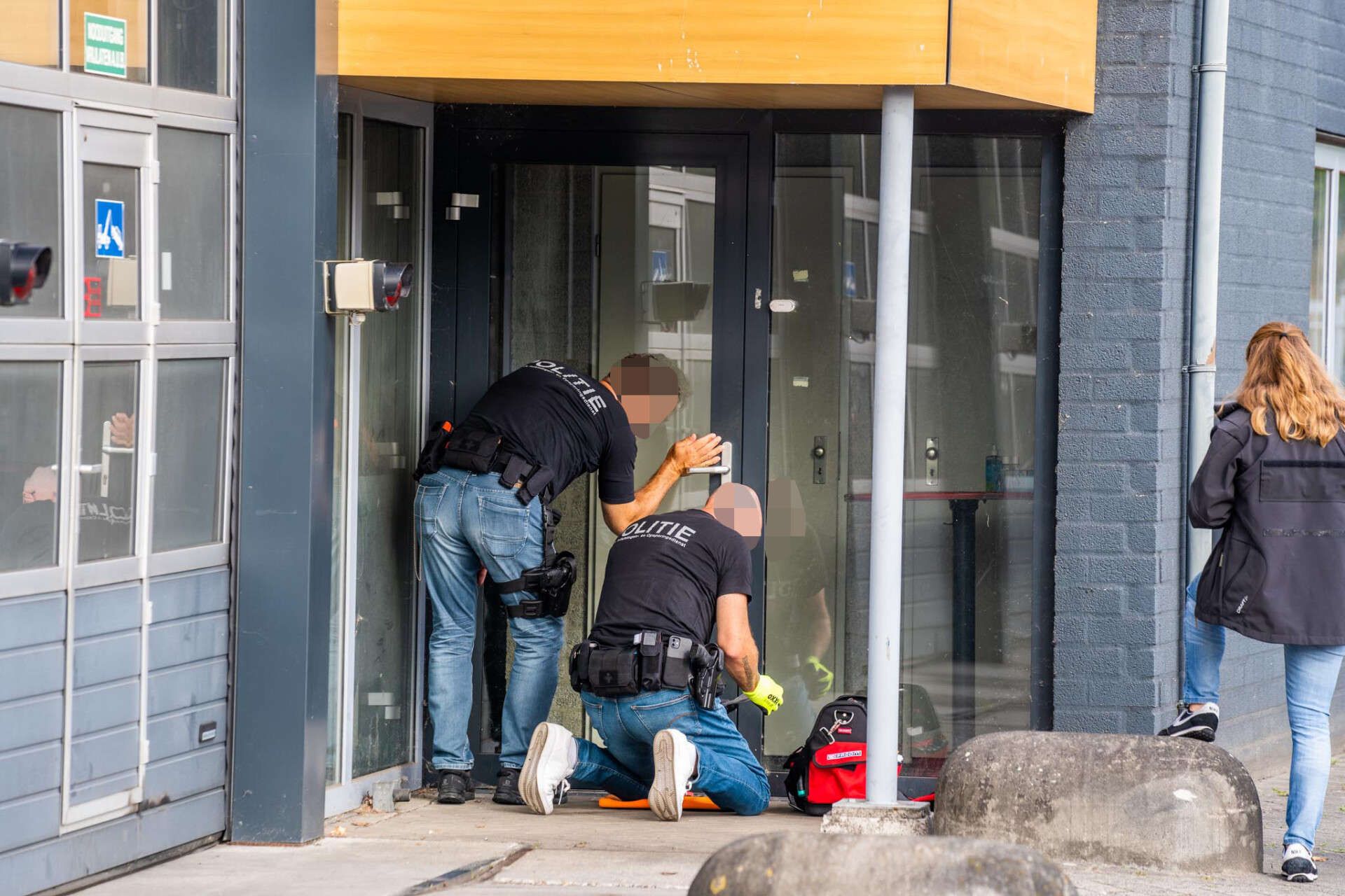 Fiod doet inval op verzoek van Kazachstan in pand Eindhoven