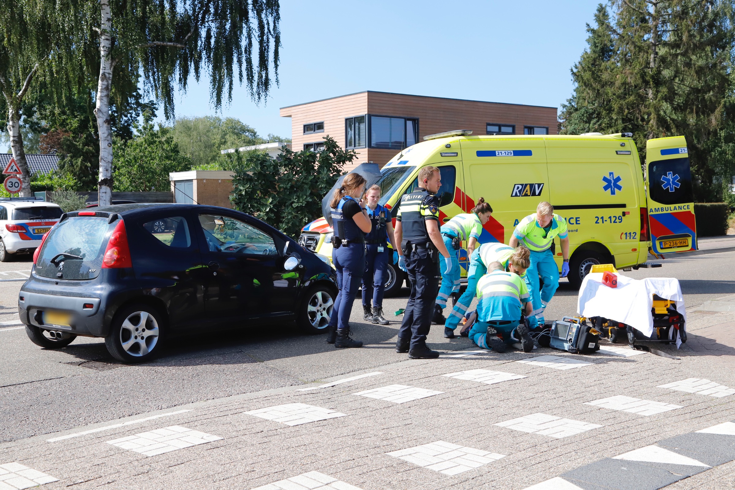 Man met rollator gewond na aanrijding met auto in Cuijk