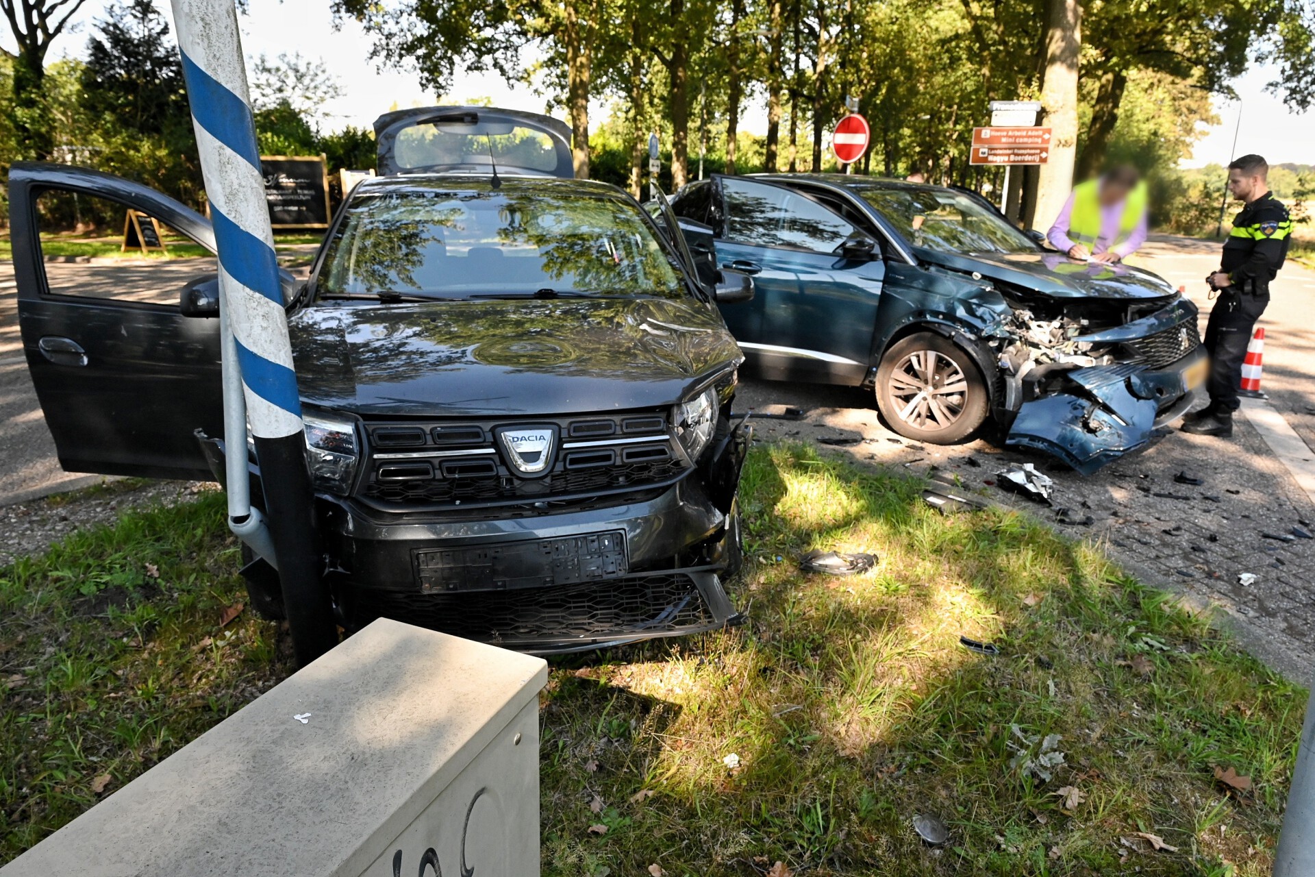 Ongeluk tussen twee auto’s na voorrangsfout