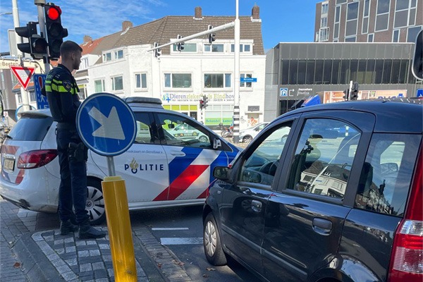 Drugskoper krijgt de schrik van zijn leven als agent hem appt