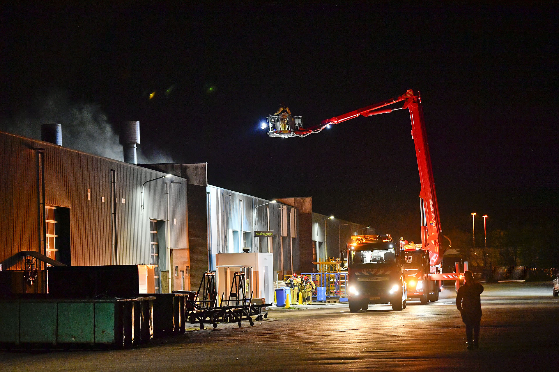 Middelbrand bij VDL Busmodules in Valkenswaard