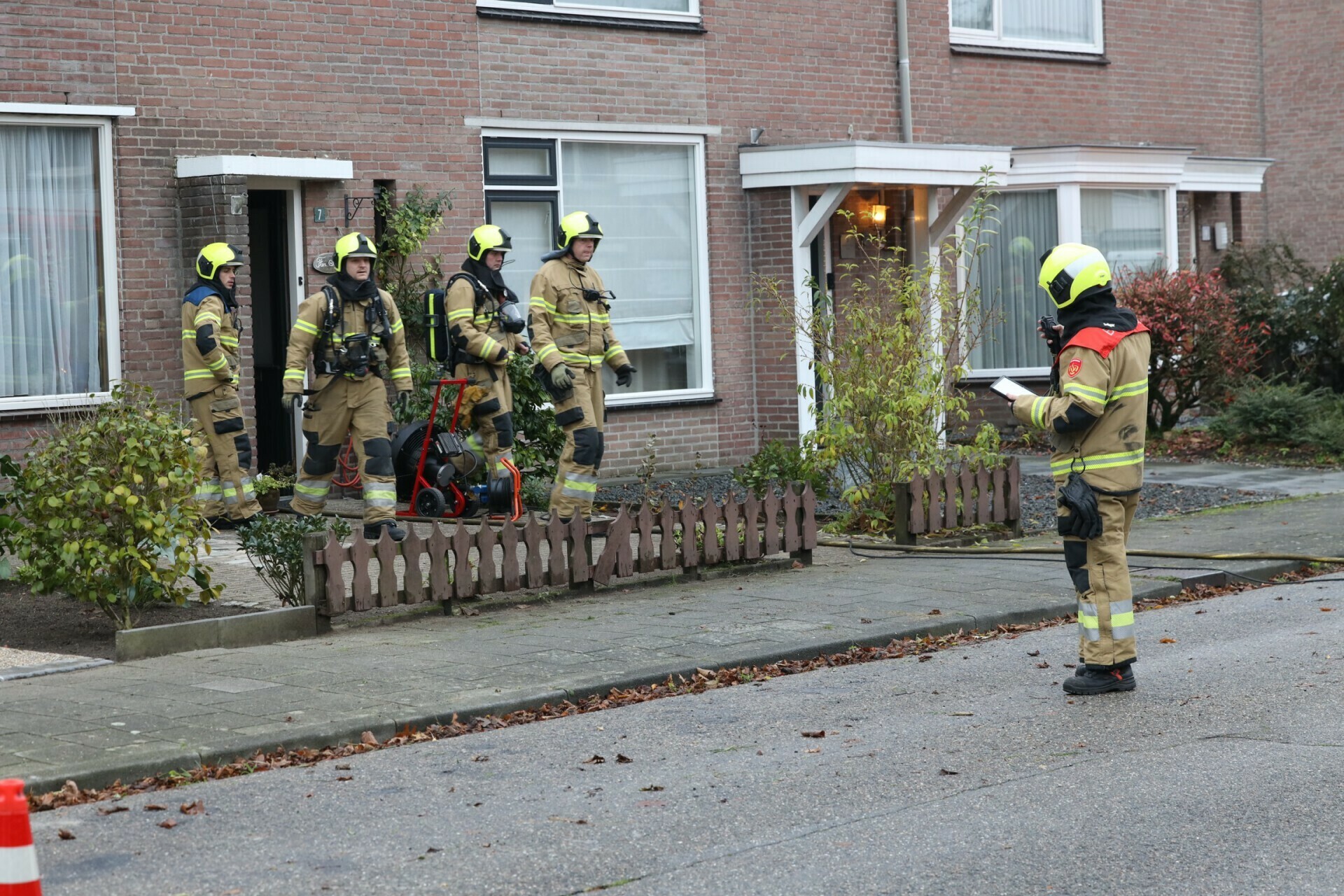 Brandweer blust zolderbrand in woning Sint-Michielsgestel
