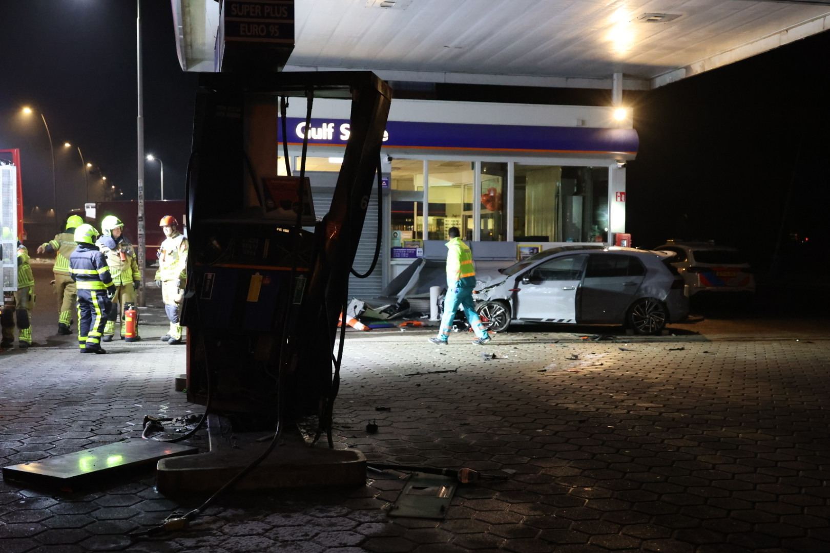 Automobilist die tankstation ramde, testte positief op cocaïne