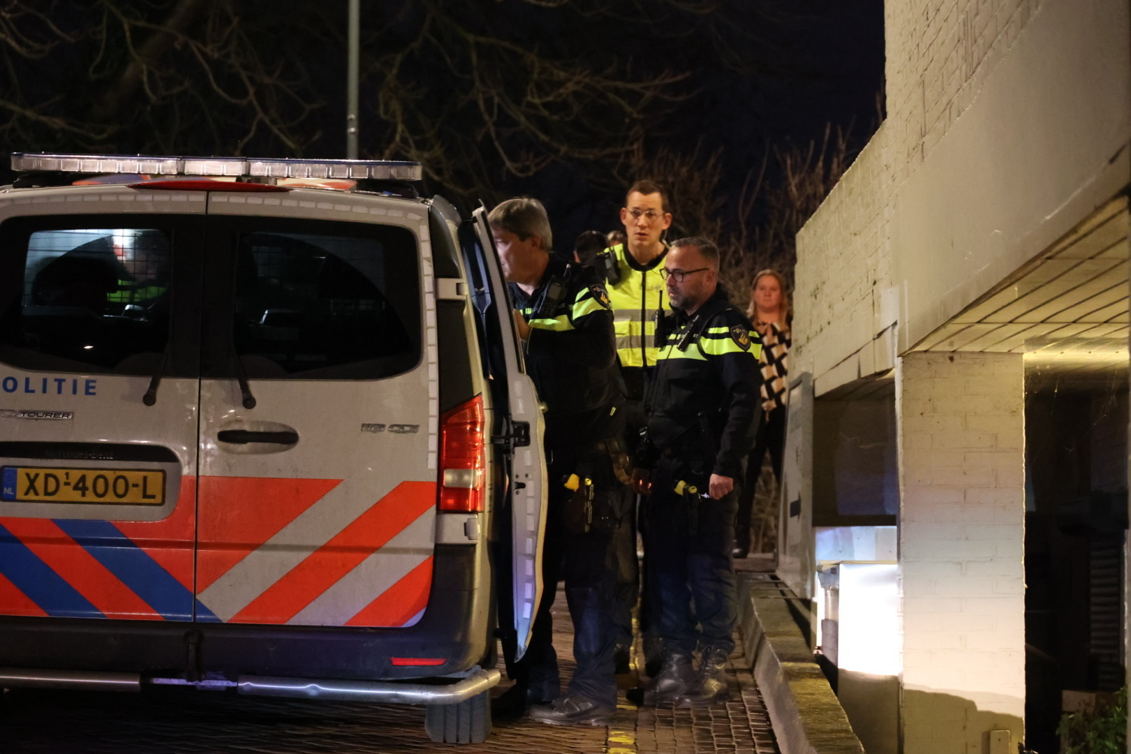 Man gewond na steekpartij op straat; verdachte aangehouden