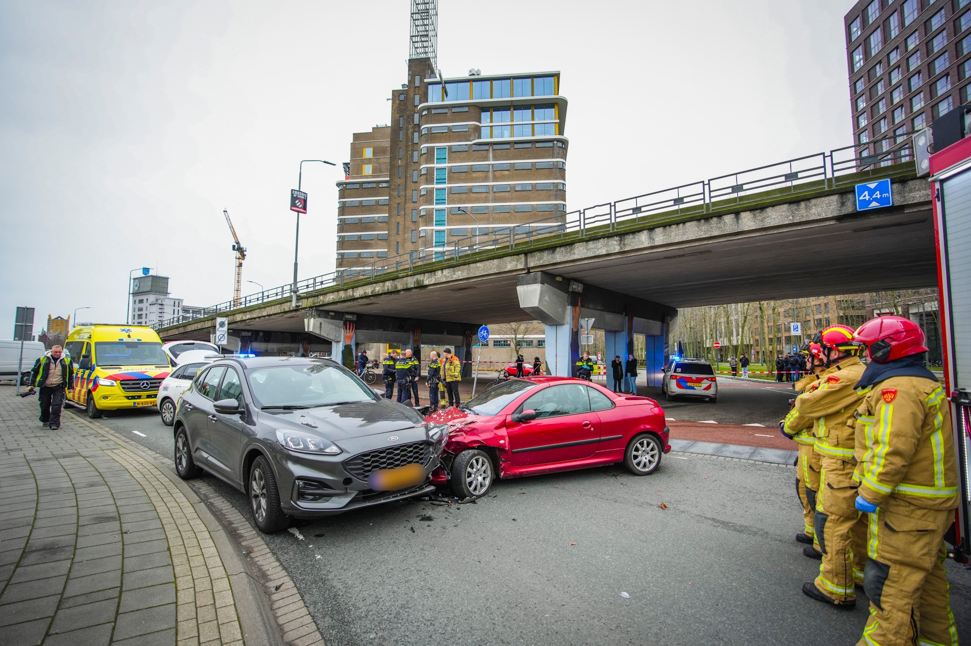 Twee Gewonden Na Frontale Aanrijding Op Kruispunt - 112Brabant