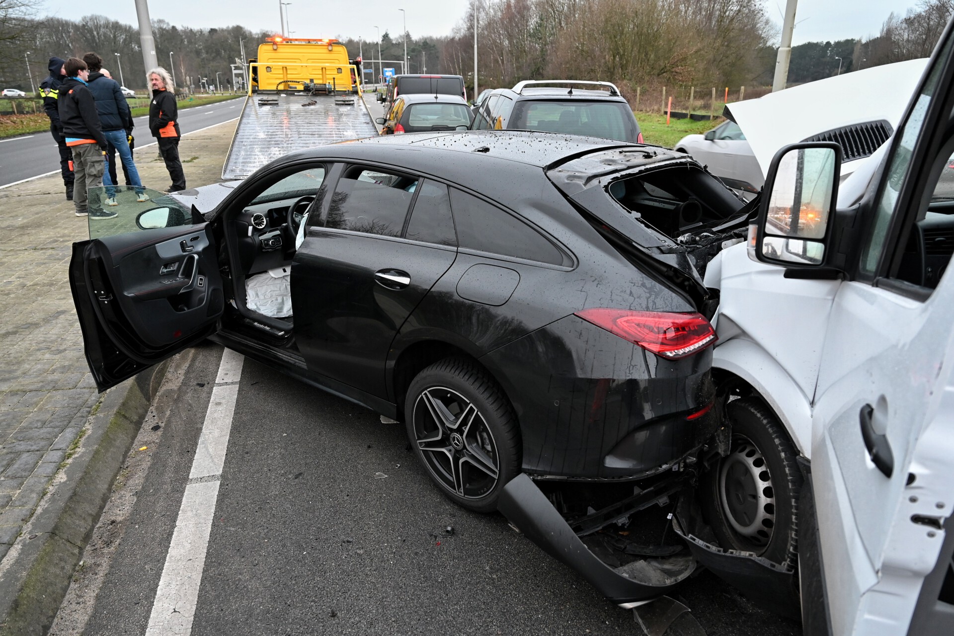 Twee Gewonden Bij Ongeluk Met Vijf Auto’s - 112Brabant