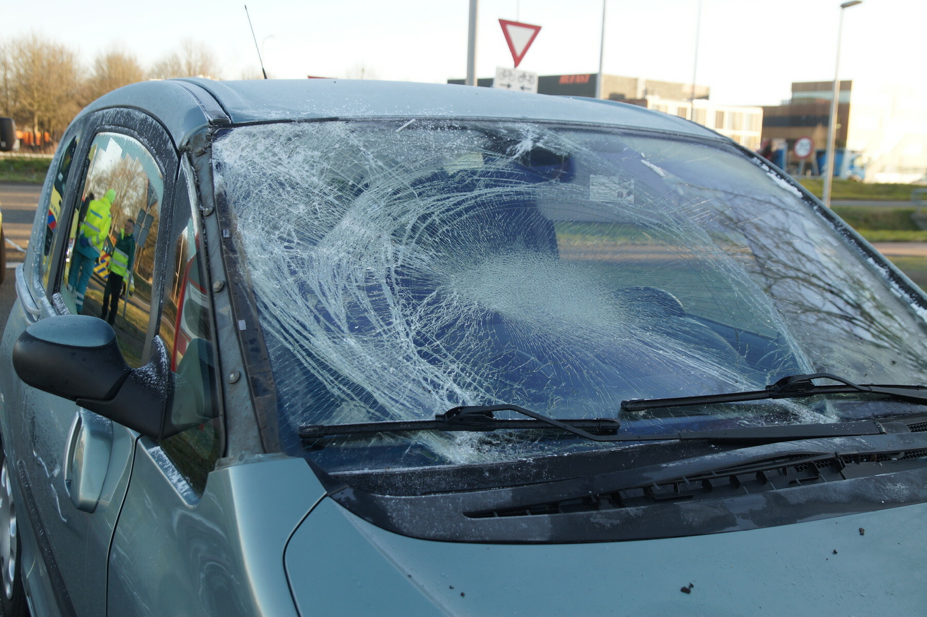 Ernstig ongeval tussen fietser en auto, traumahelikopter geland