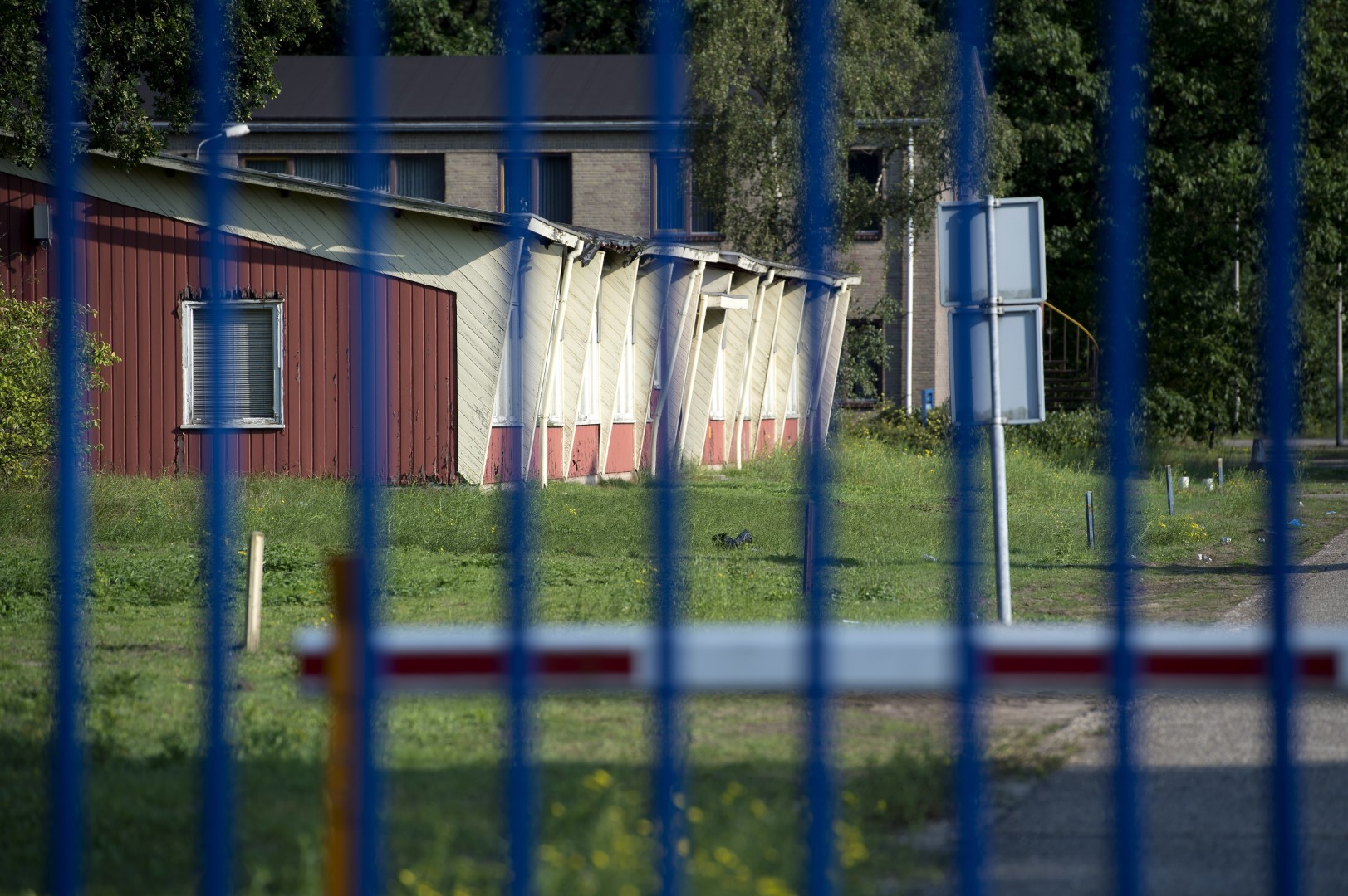 Chaffeurs bedreigd en bespuugd, bus stopt niet meer bij AZC