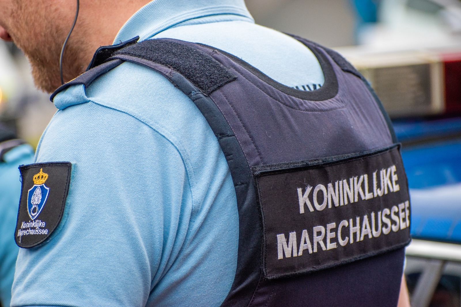 Marechaussee pakt twee mannen op wegens openstaande celstraf en drugssmokkel