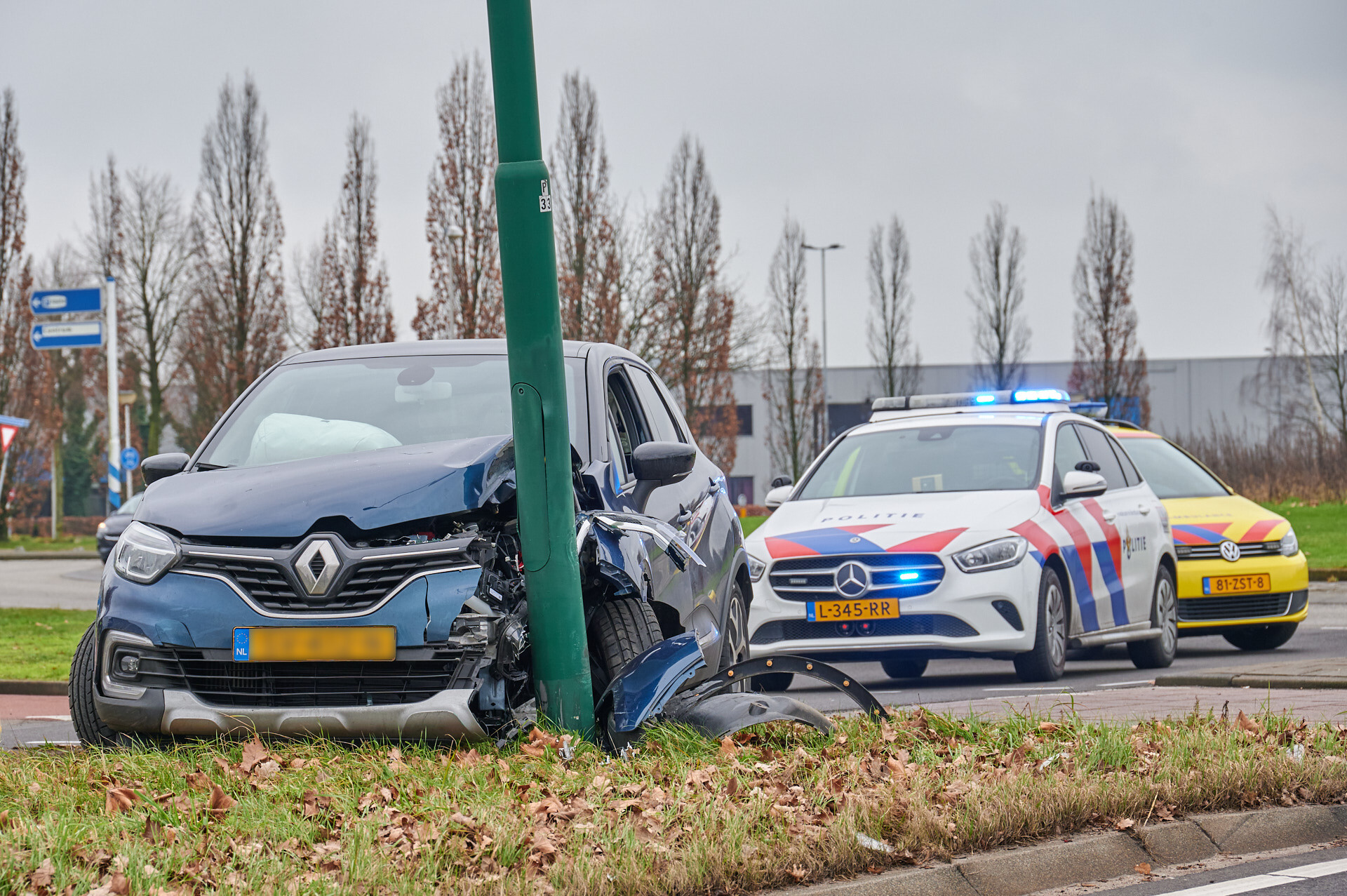 Automobilist Rijdt Tegen Paal Aan En Raakt Gewond - 112Brabant