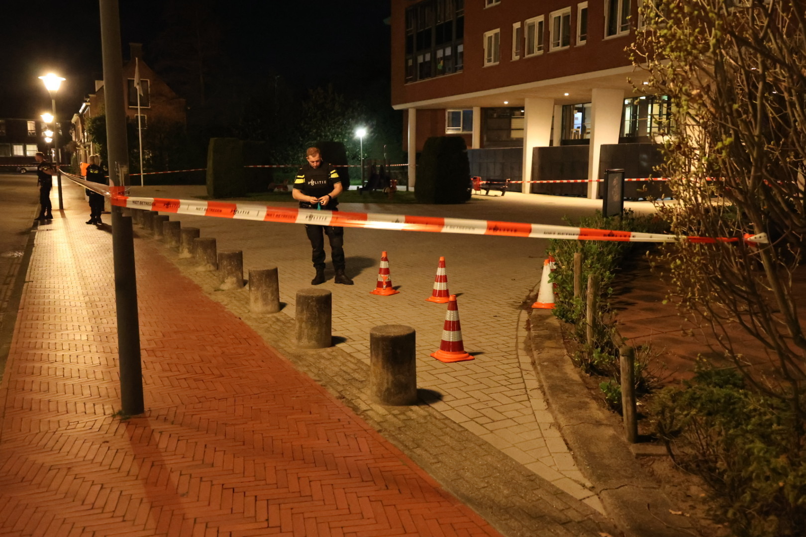 Hulzen gevonden bij verzorgingstehuis na melding van schietincident