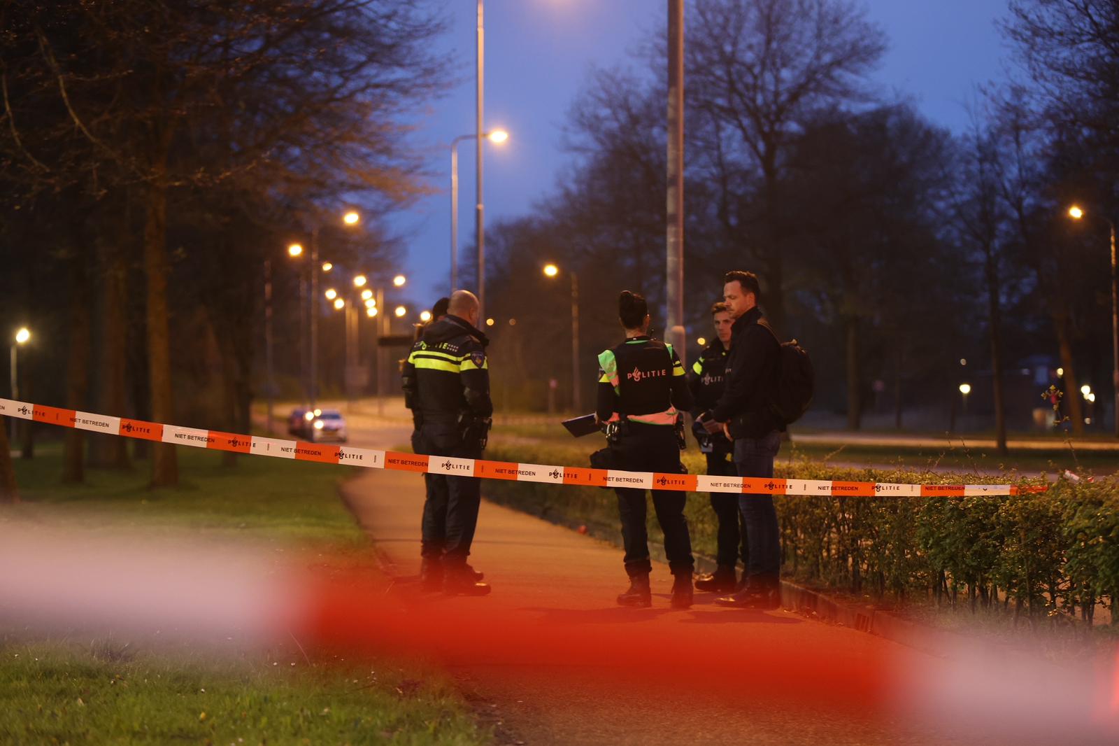 Schoten gelost vlakbij treinstation, politie doet onderzoek