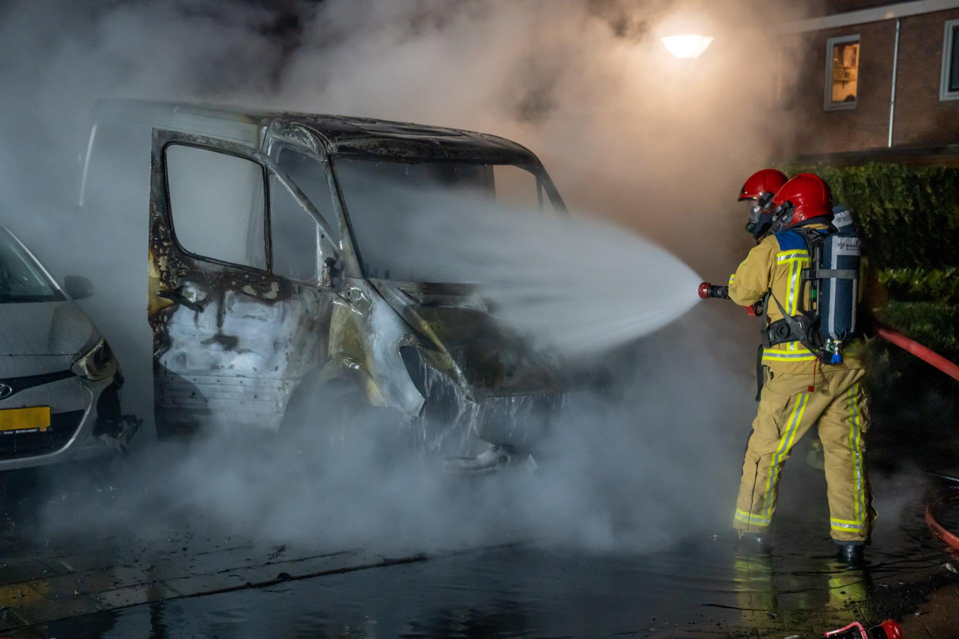 Bestelbus Verwoest Na Brand, Vermoedelijk Aangestoken - 112Brabant