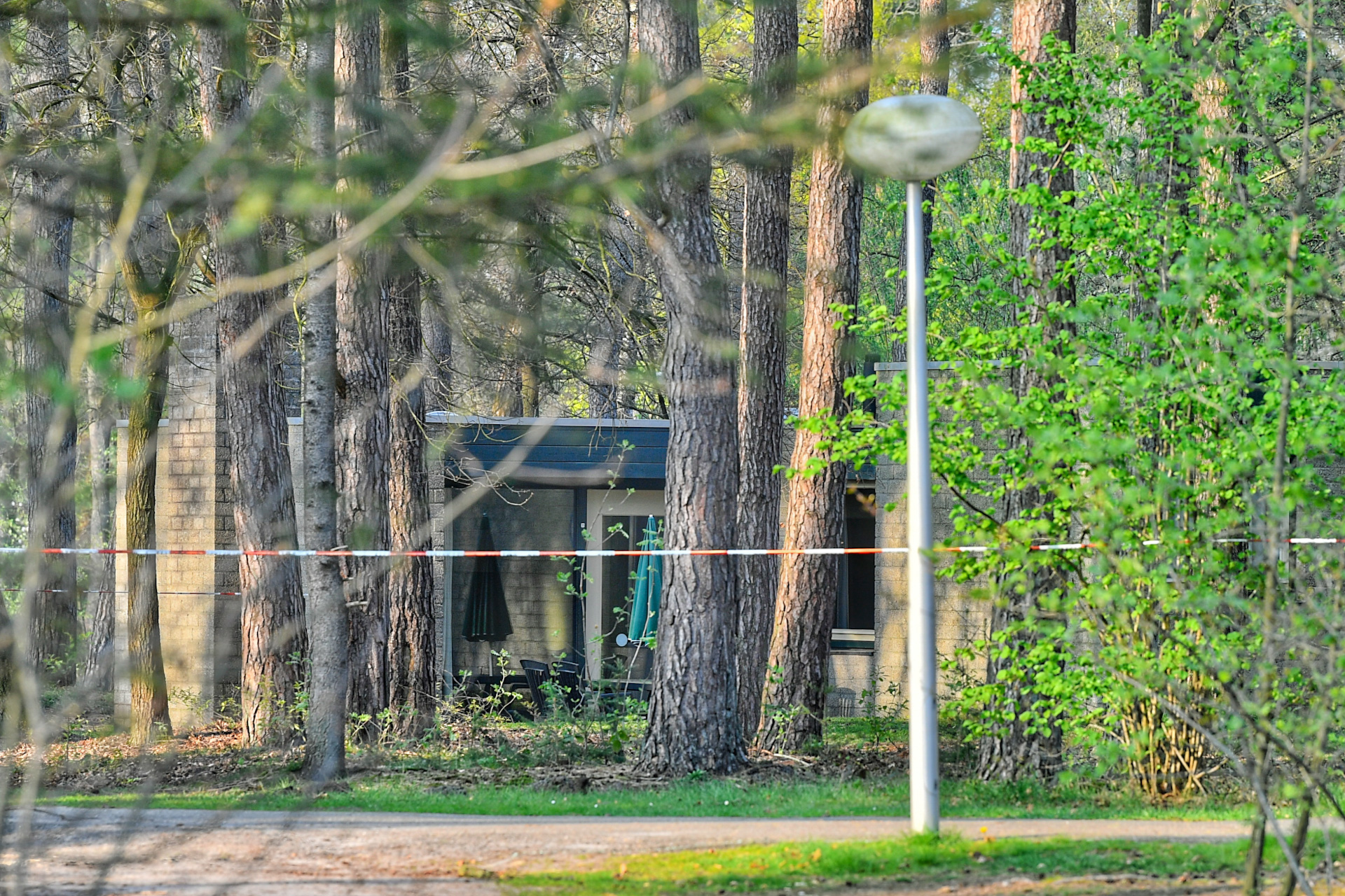 Vermoedelijk drugslab ontdekt op vakantiepark Landal Het Vennenbos