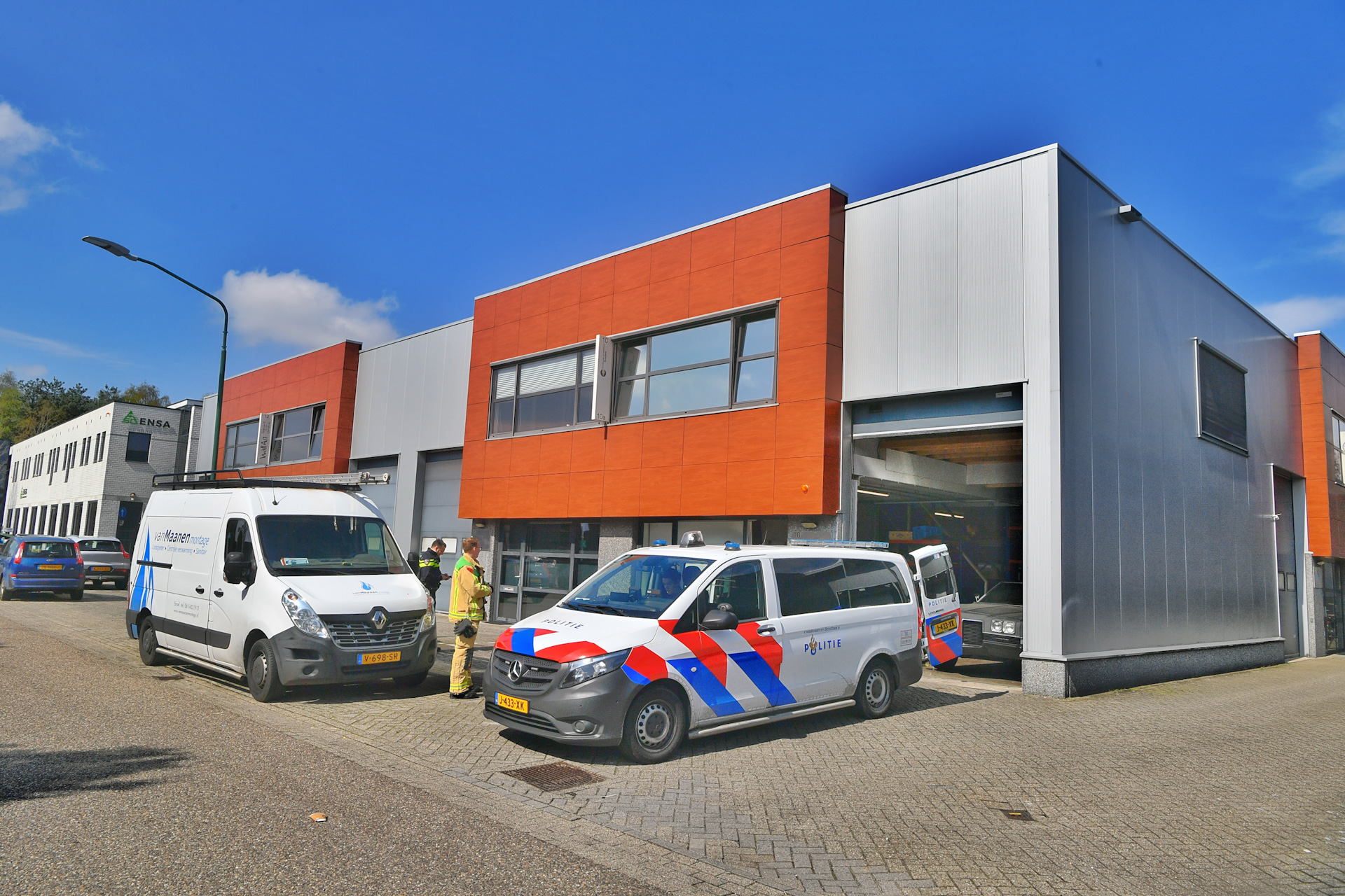 Vier aanhoudingen na ontdekken drugslabs