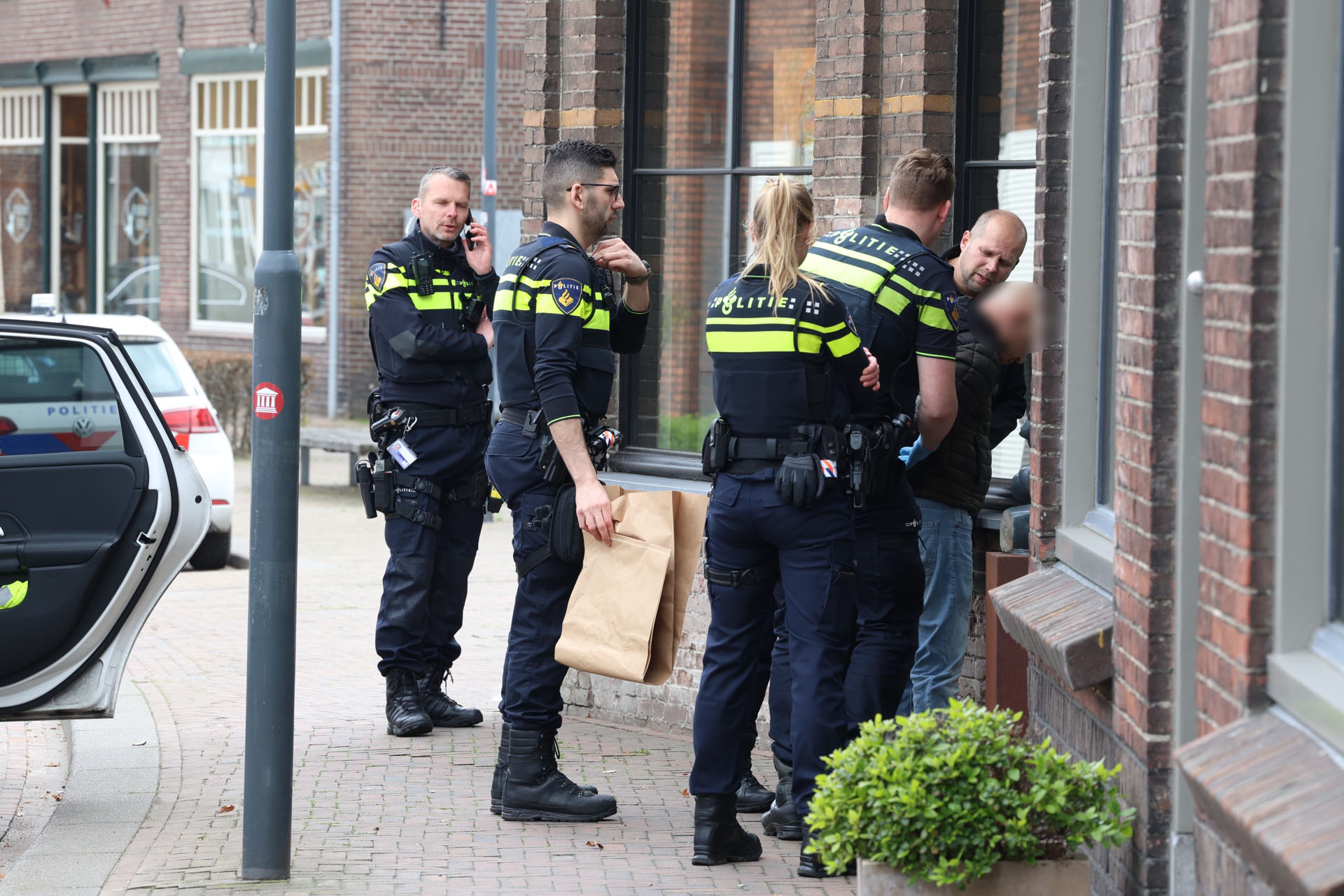 Man in borst gestoken, verdachte aangehouden