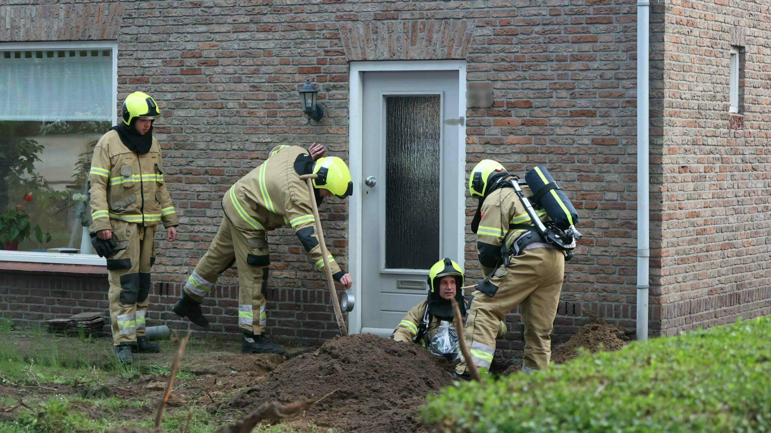 Gaslekkage bij werkzaamheden in voortuin