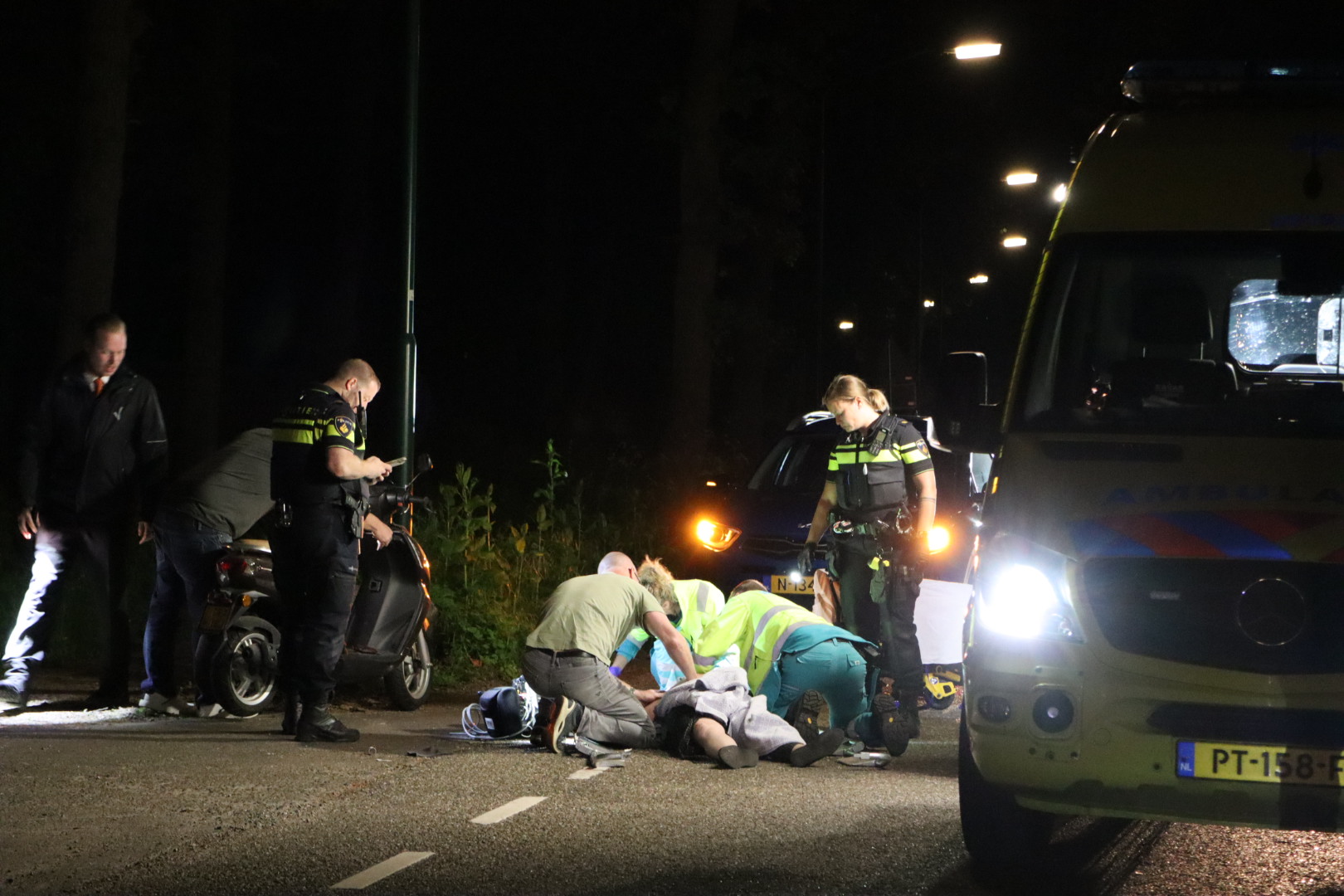 Scooterrijdster gewond geraakt bij val