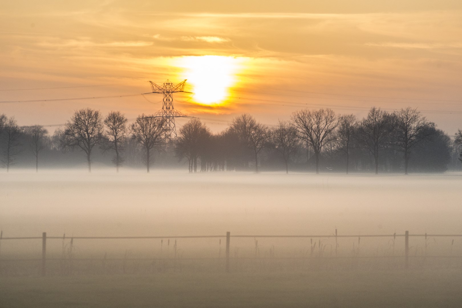 Code geel in deel van het land vanwege dichte mist