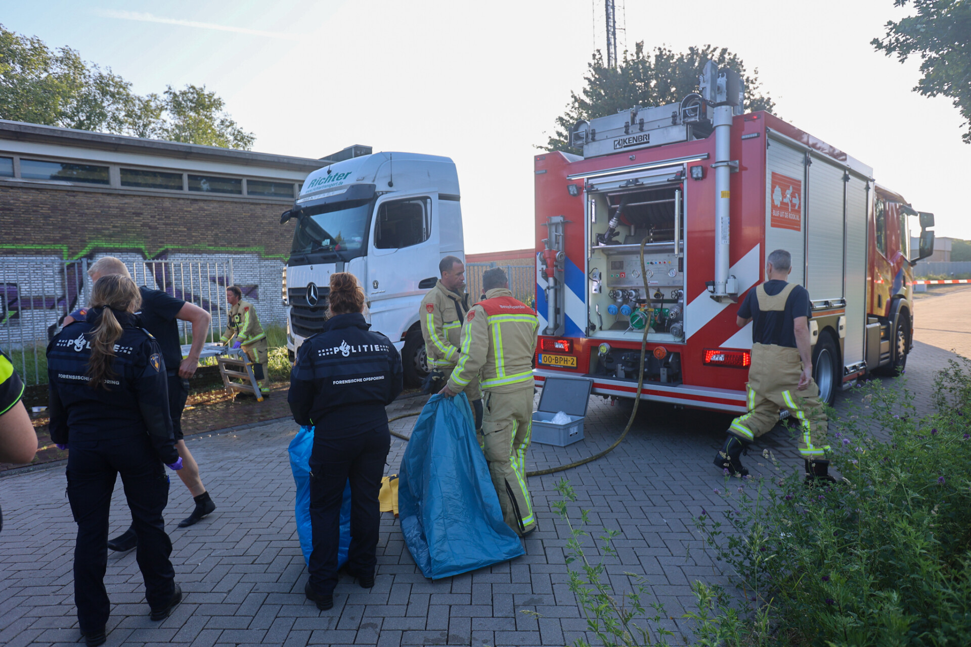 Vrachtwagenchauffeur ligt dagen dood in zijn cabine