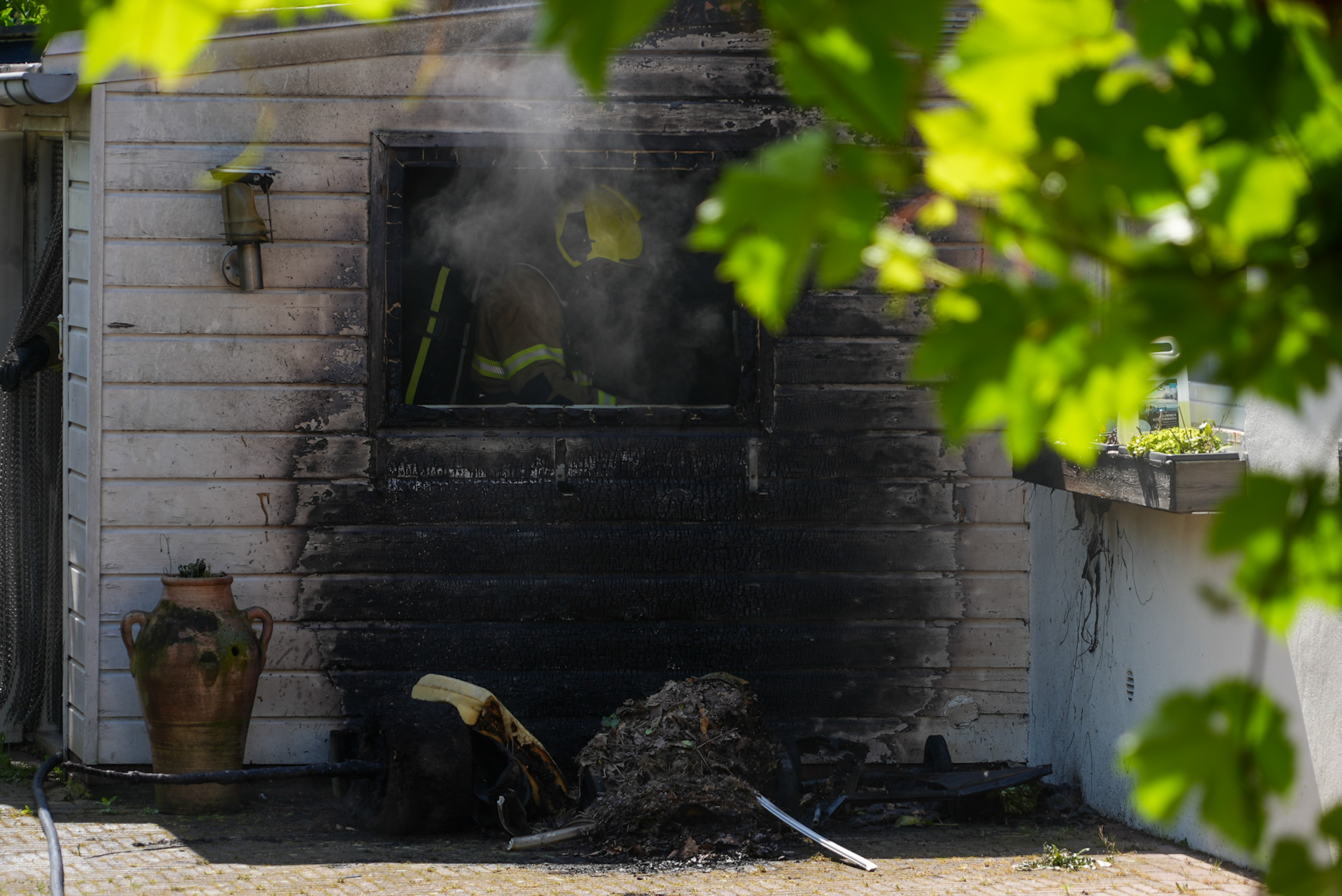 Brand in tuinhuis in Oss, veel schade