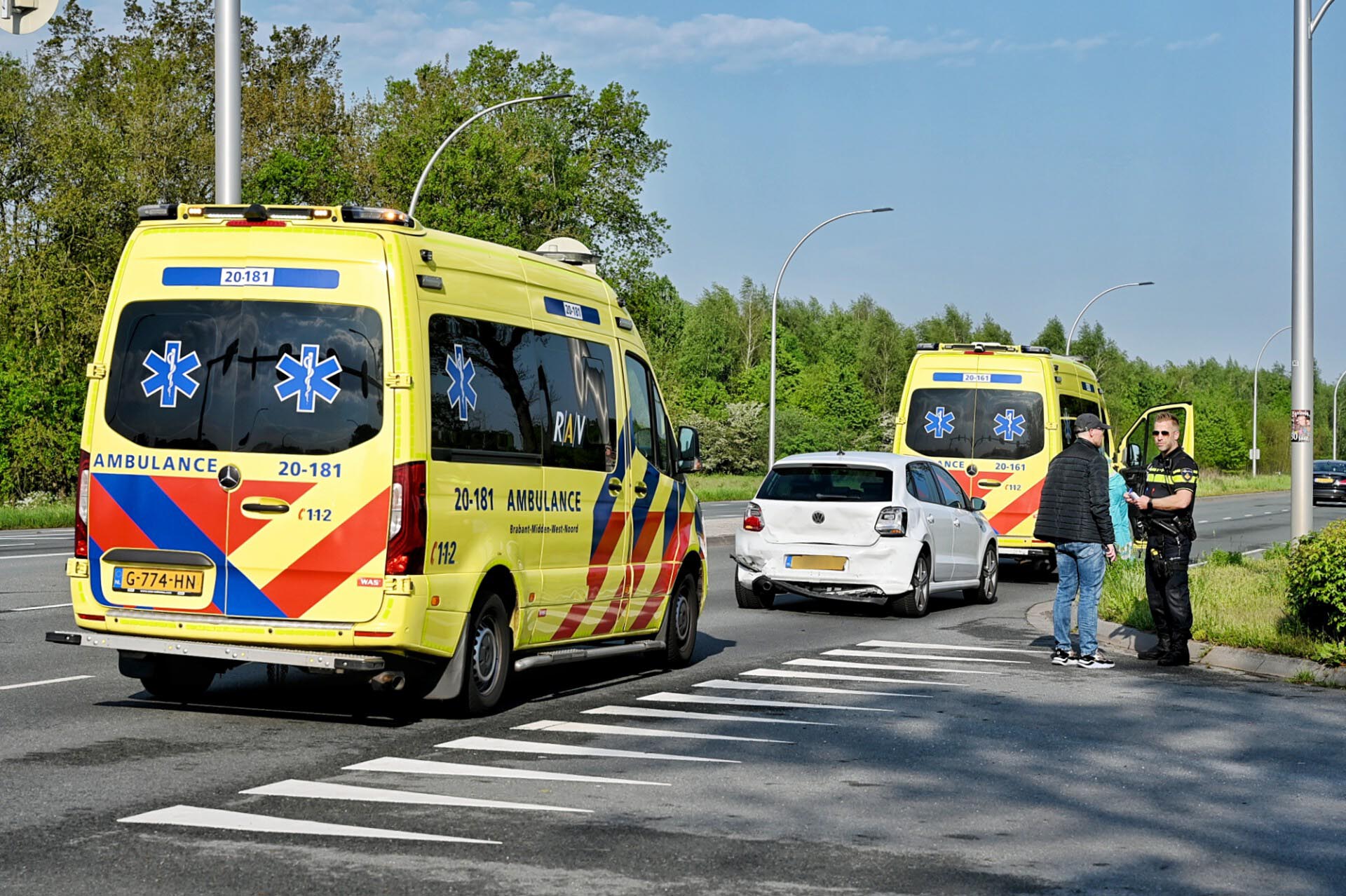 Twee gewonden bij kop-staart botsing