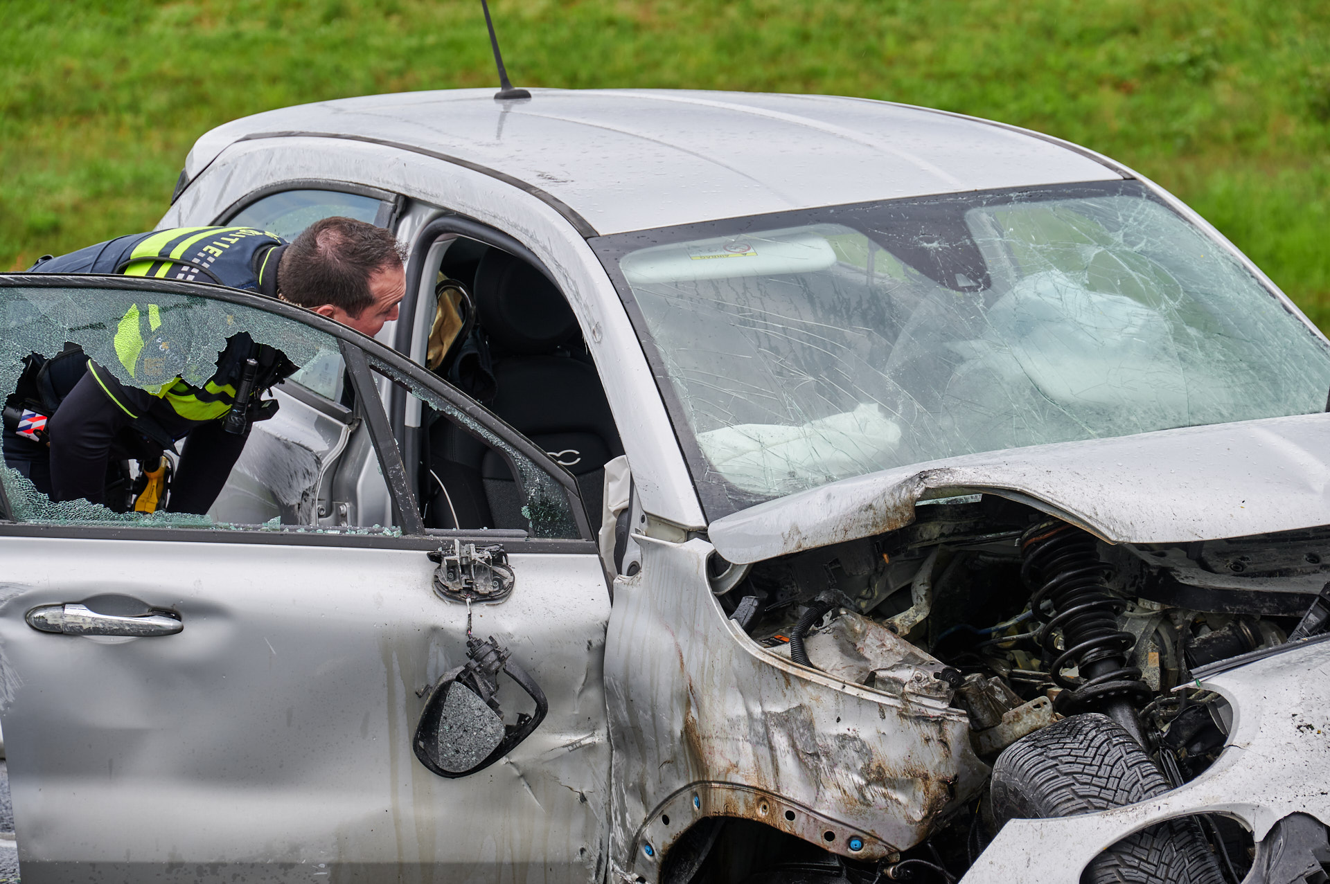 61-jarige Bestuurder Auto Dood Door Aanrijding Met Vrachtwagen