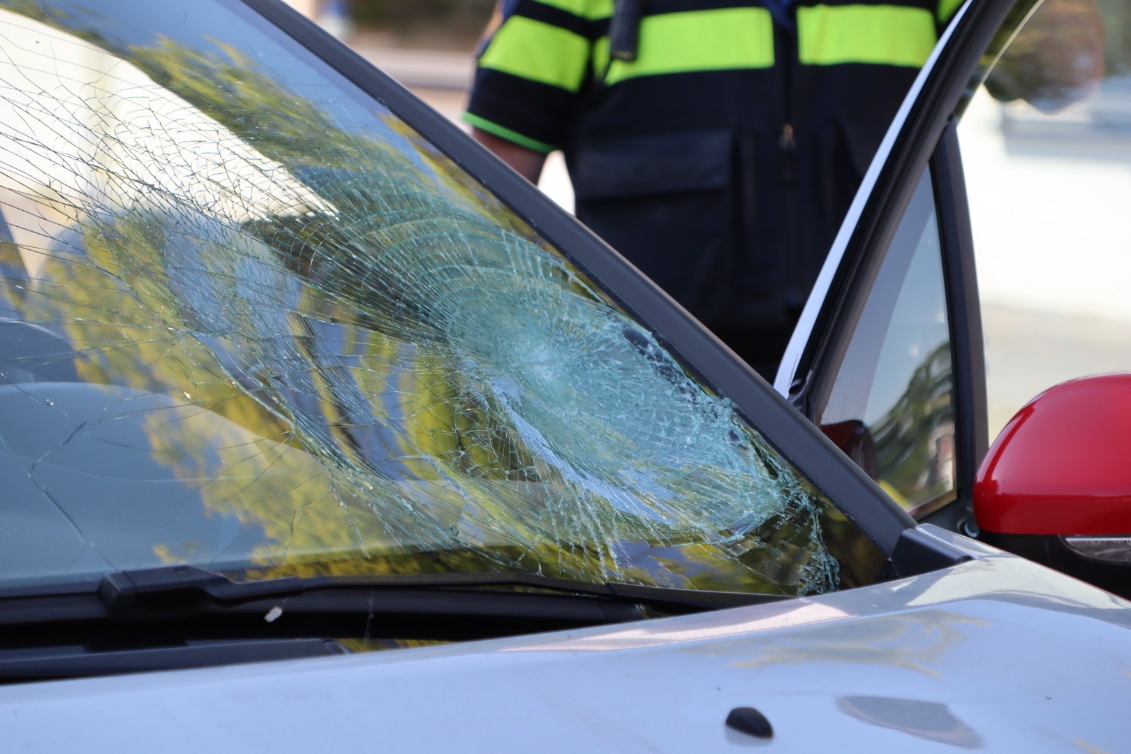 Scooterrijder lichtgewond door aanrijding met auto