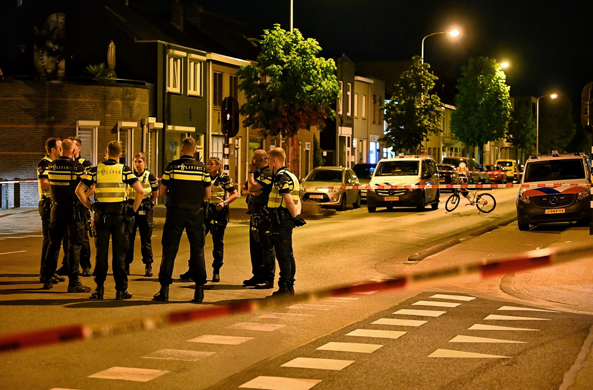 Man neergestoken bij café waar trouwfeest aan de gang was