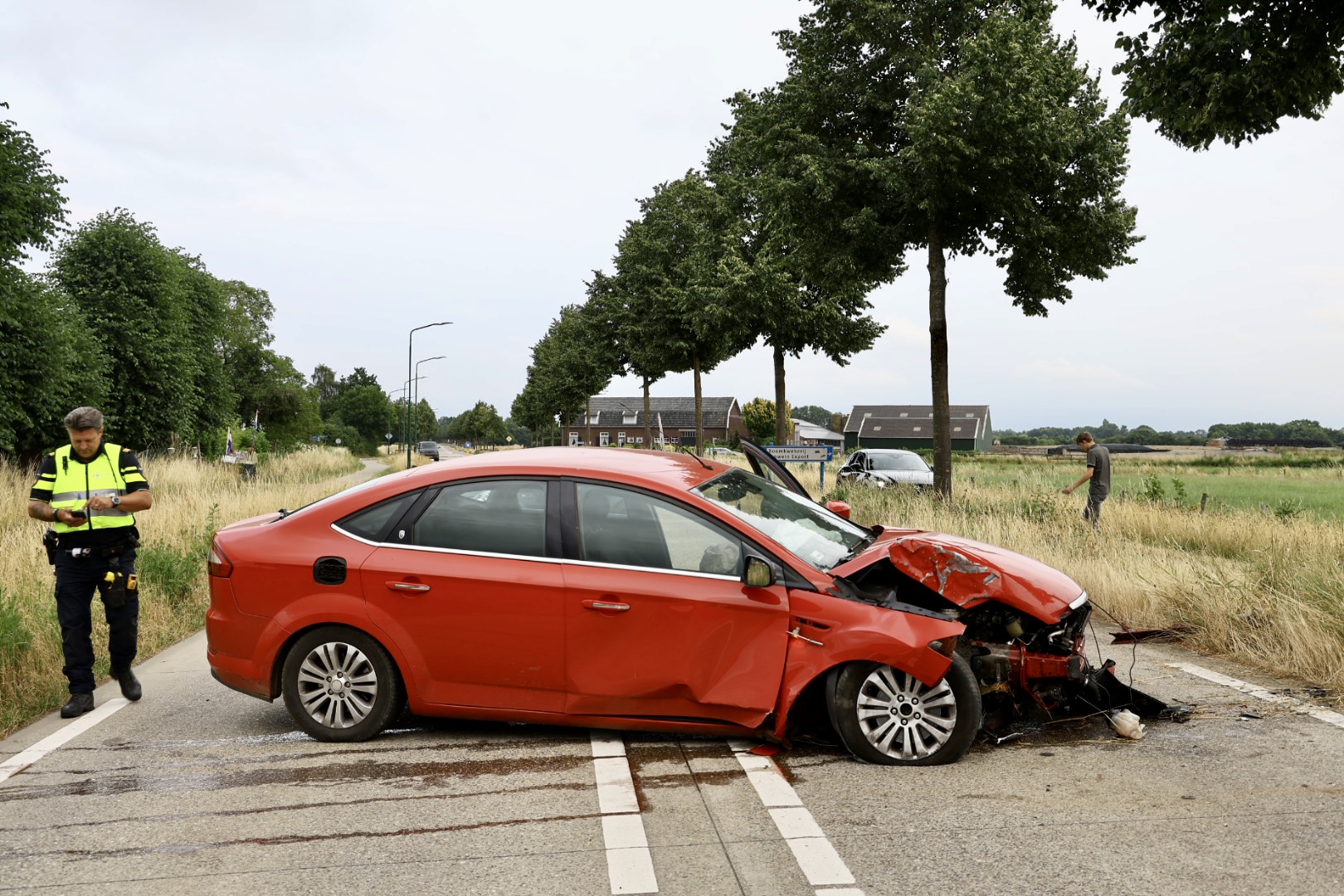 Poolse automobilist naar ziekenhuis door ongeval