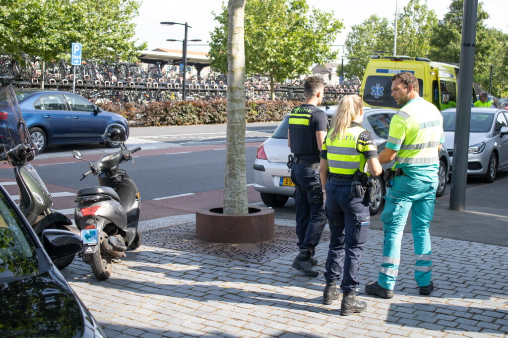 Scooterrijder onder invloed botst tegen auto 112Brabant
