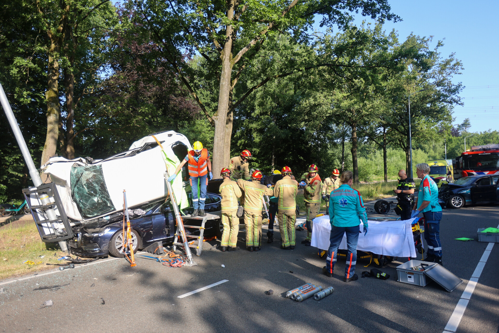 Zware crash tussen vier auto’s