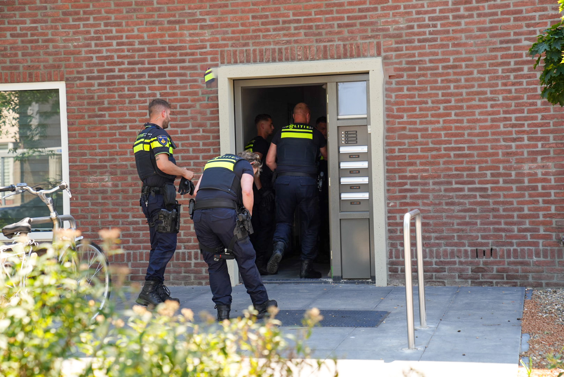 Vrouw zwaargewond bij steekpartij