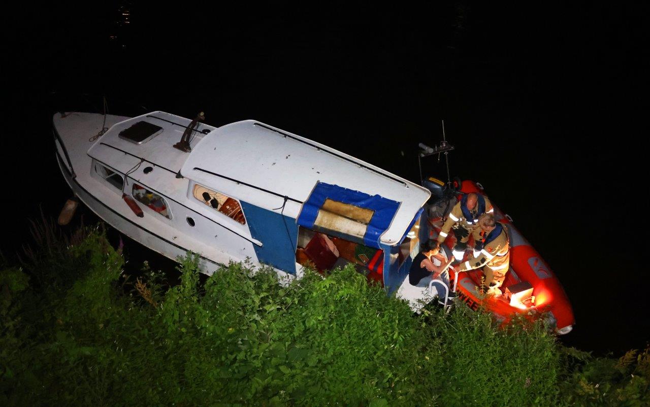 Brandweer en politie hebben handen vol aan verwarde vrouw