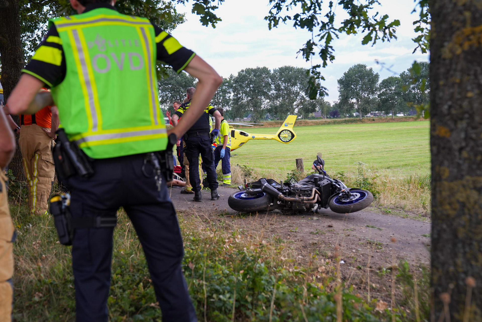 Traumahelikopter ingezet na zware verwondingen bij motorincident
