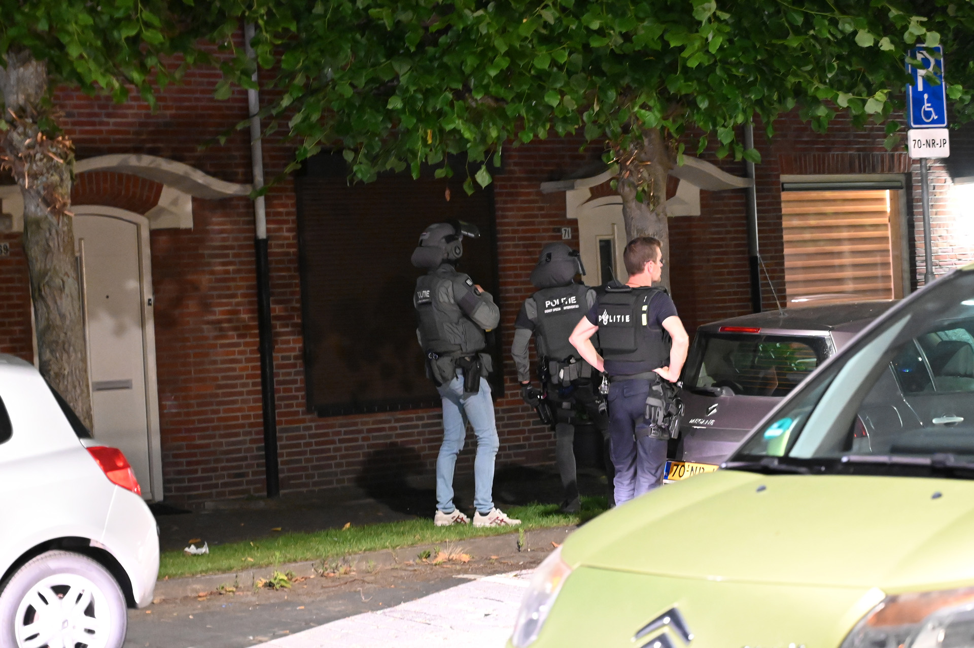 Arrestatieteam uren ingezet nadat man (41) dreigt op politie te schieten