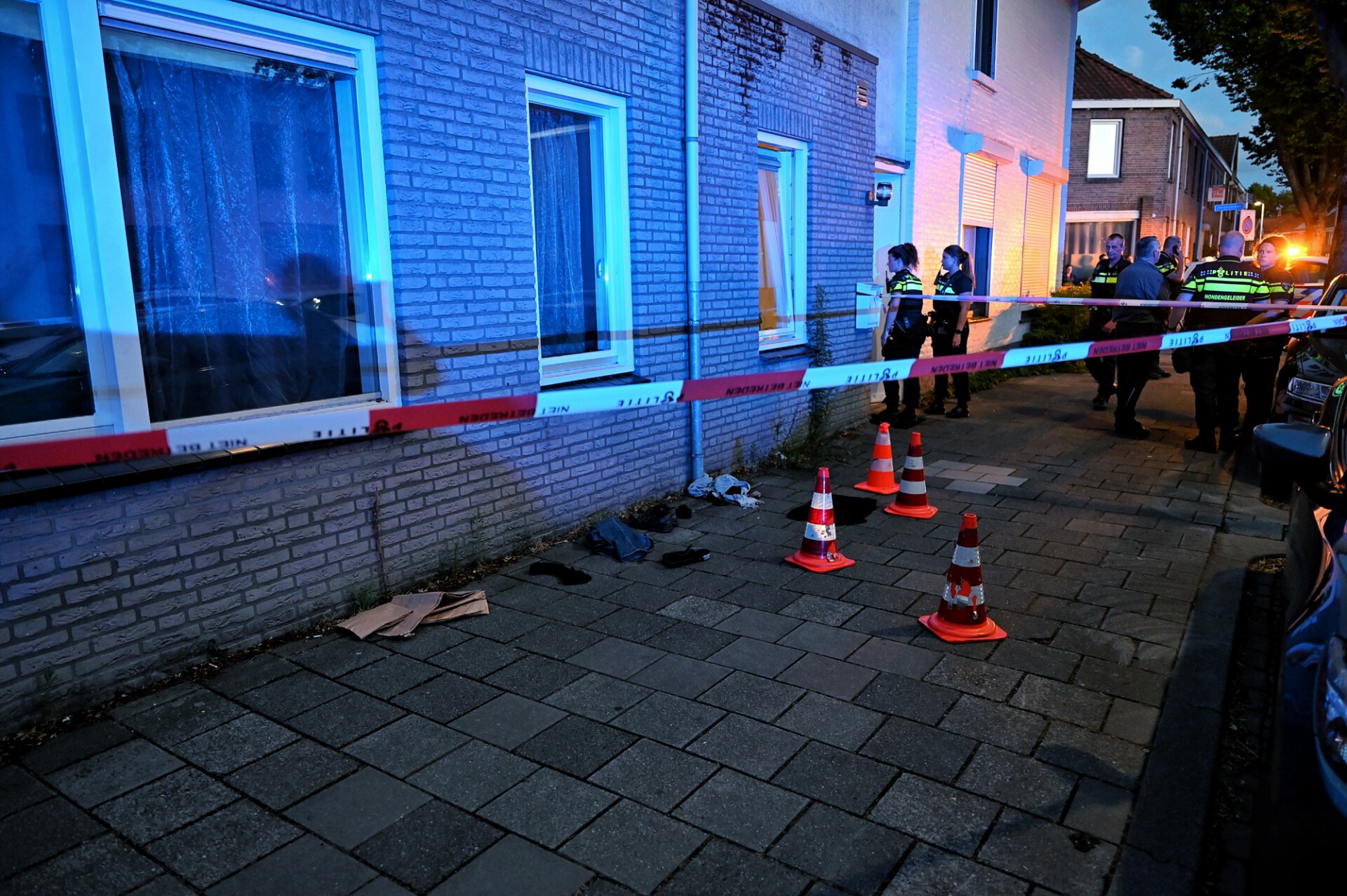 Persoon neergestoken, verdachte nog voortvluchtig