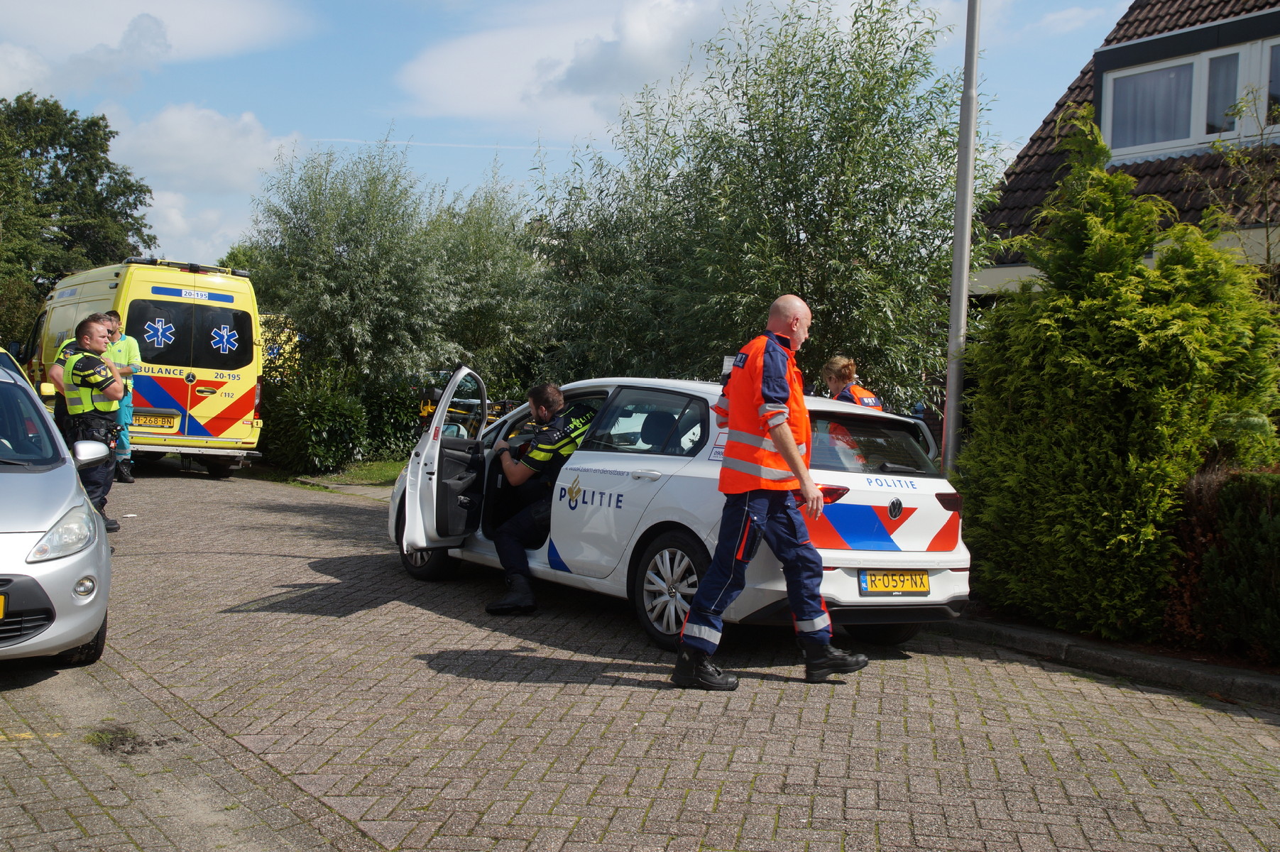 Baby in couveuse met spoed naar ziekenhuis vervoerd