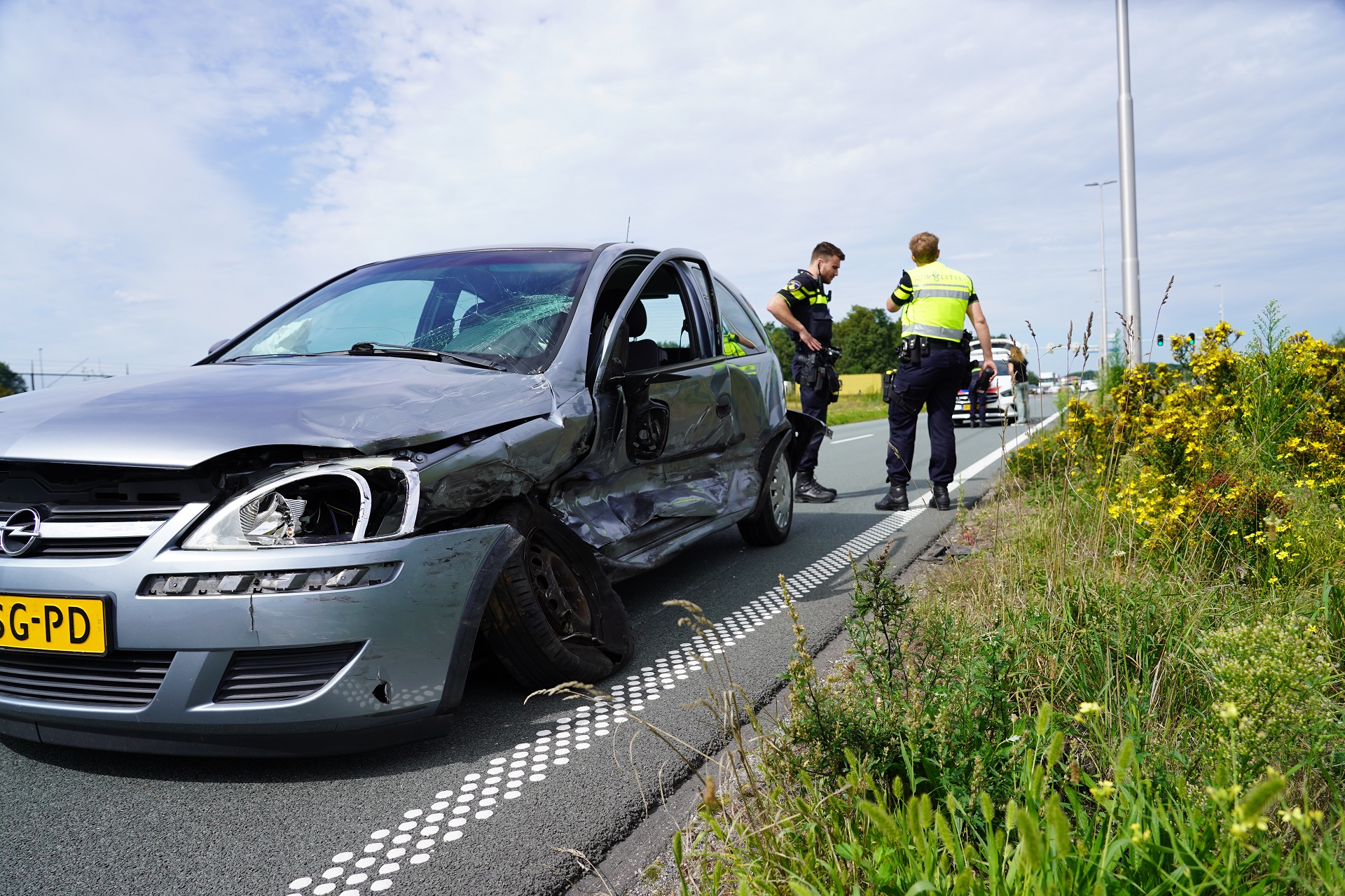 Ravage na ongeval: moeder en zoontje met schrik vrij