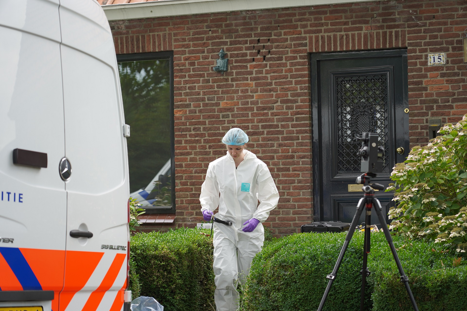 Dode gevonden in vrijstaande woning, politie doet onderzoek