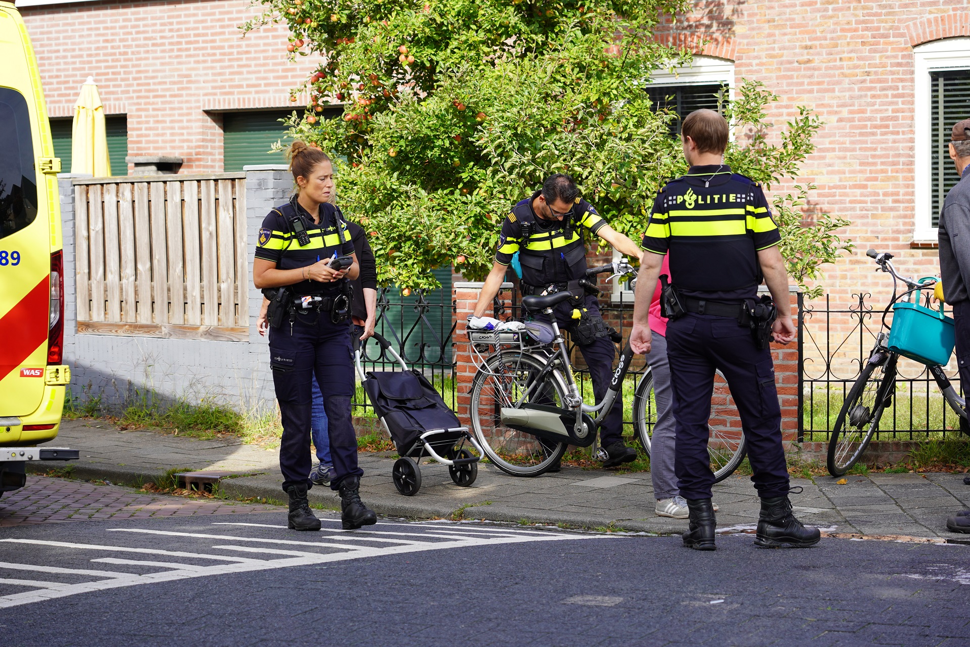 Fietser Ernstig Gewond Na Aanrijding Met Auto - 112Brabant