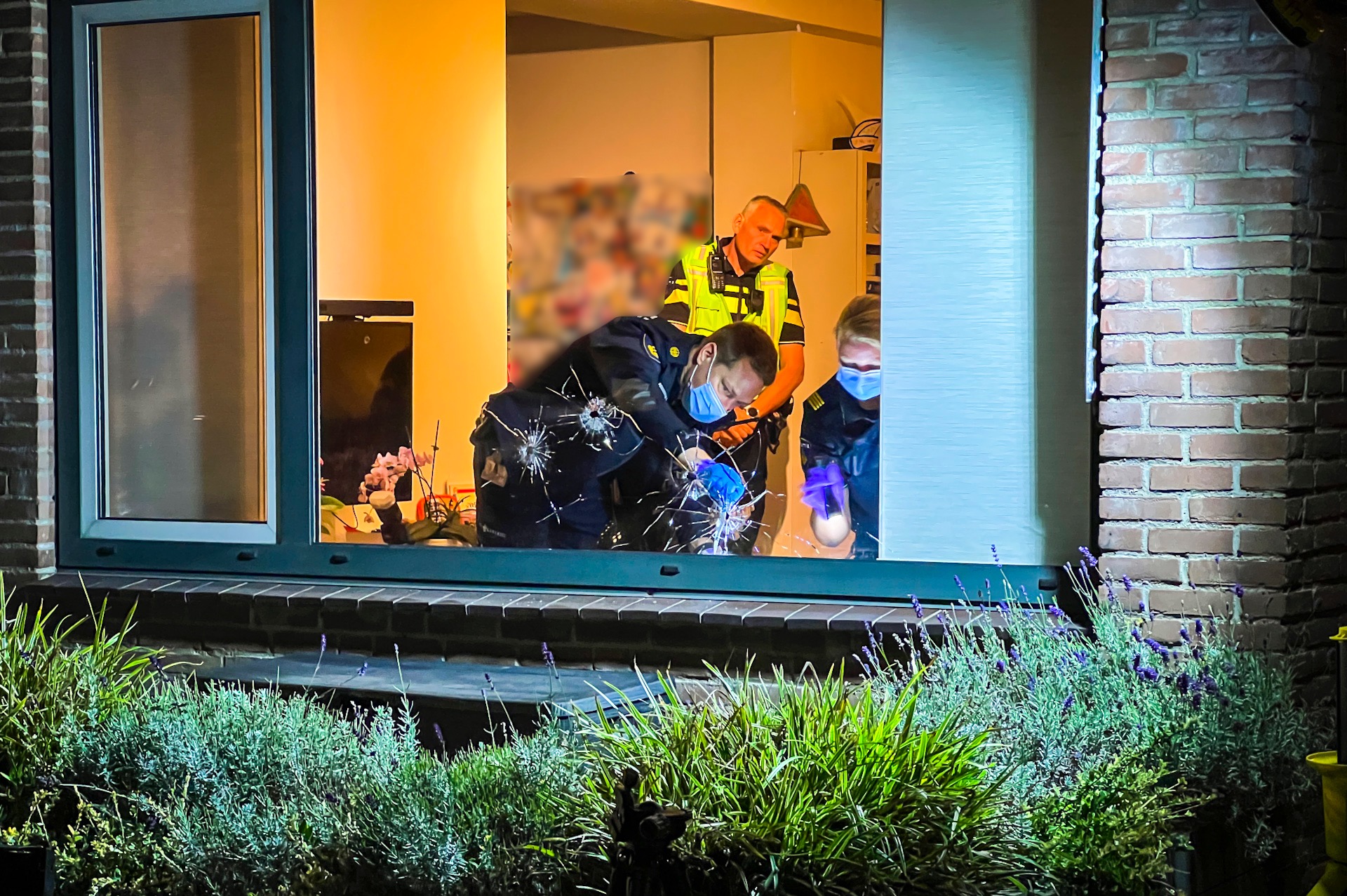 Woning van gezin meerdere keren beschoten