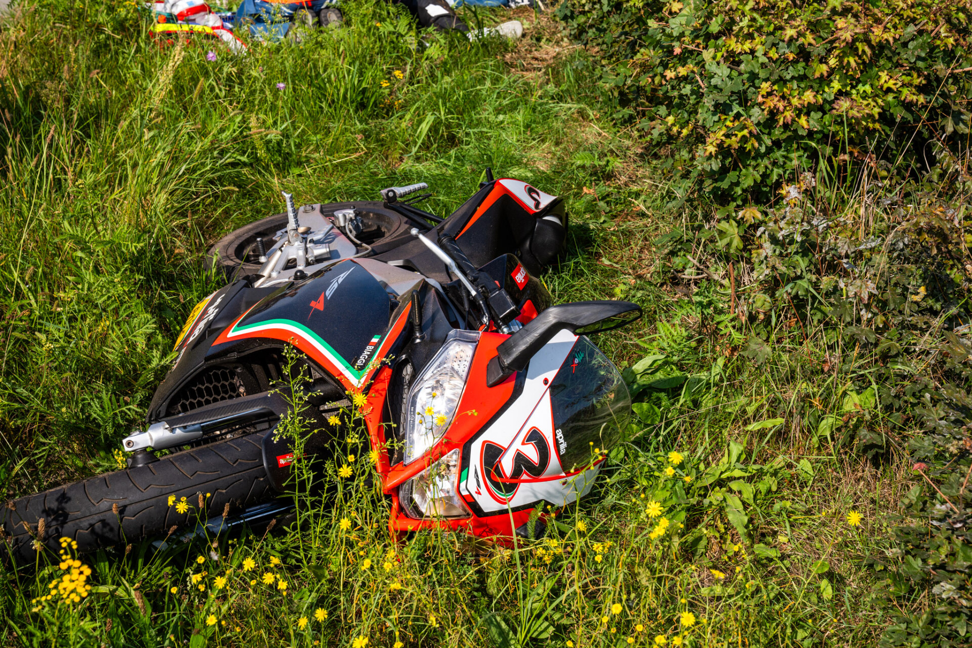 Motorrijdster Ernstig Gewond Na Botsing Met Auto Nederland