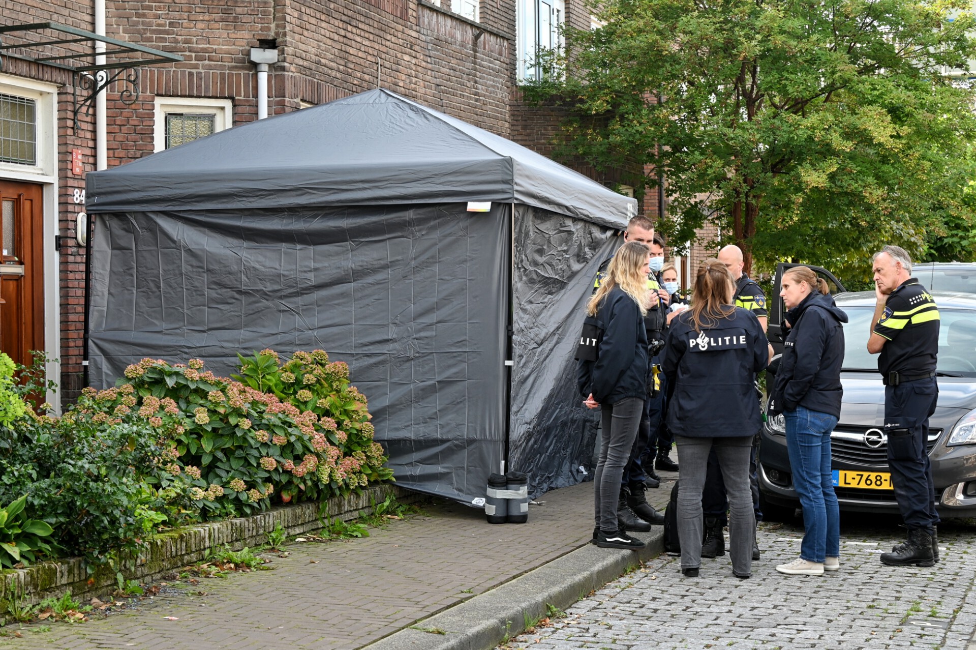 FOTO UPDATE: Gifmoord-verdachte Yvon K. dood gevonden in haar woning