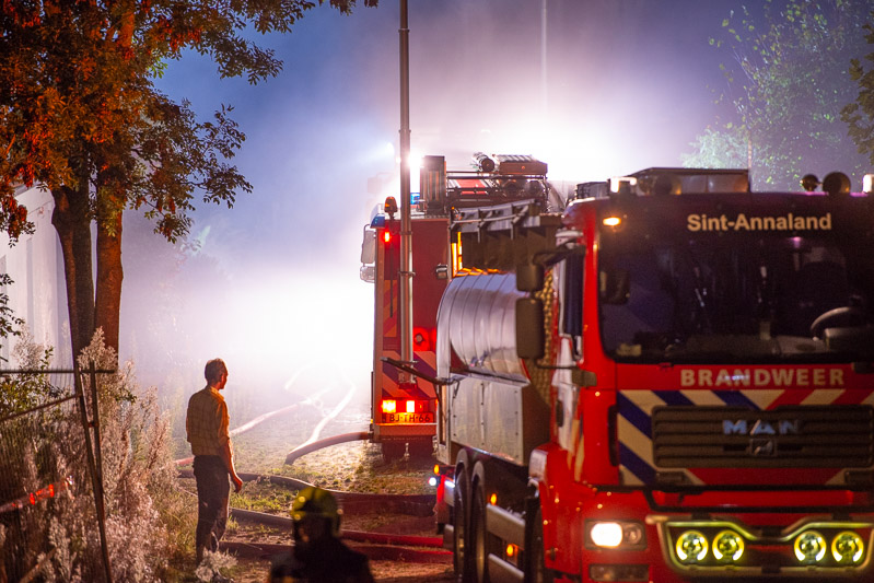 Veel rook bij brand in voormalig restaurant