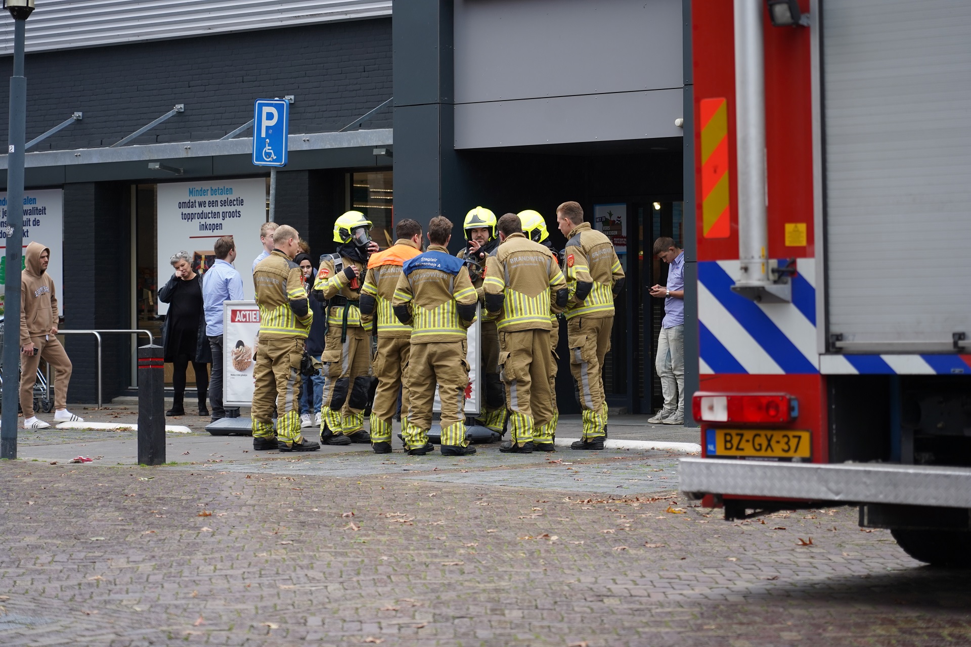 Supermarkt ontruimd na co-melding